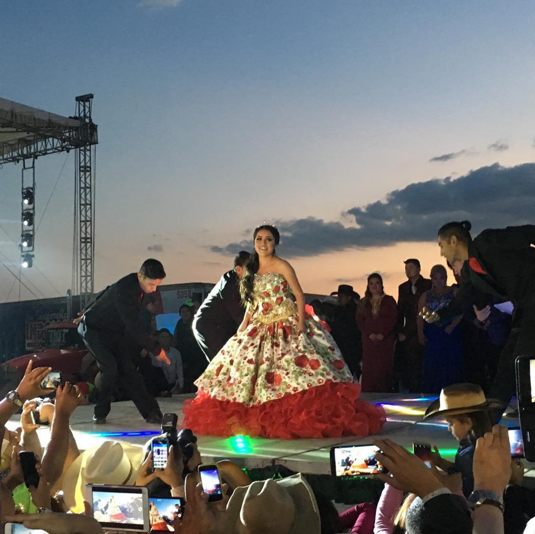 Vestidos Quinceañera Mexicana | Shop www.jardimartimoniz.pt