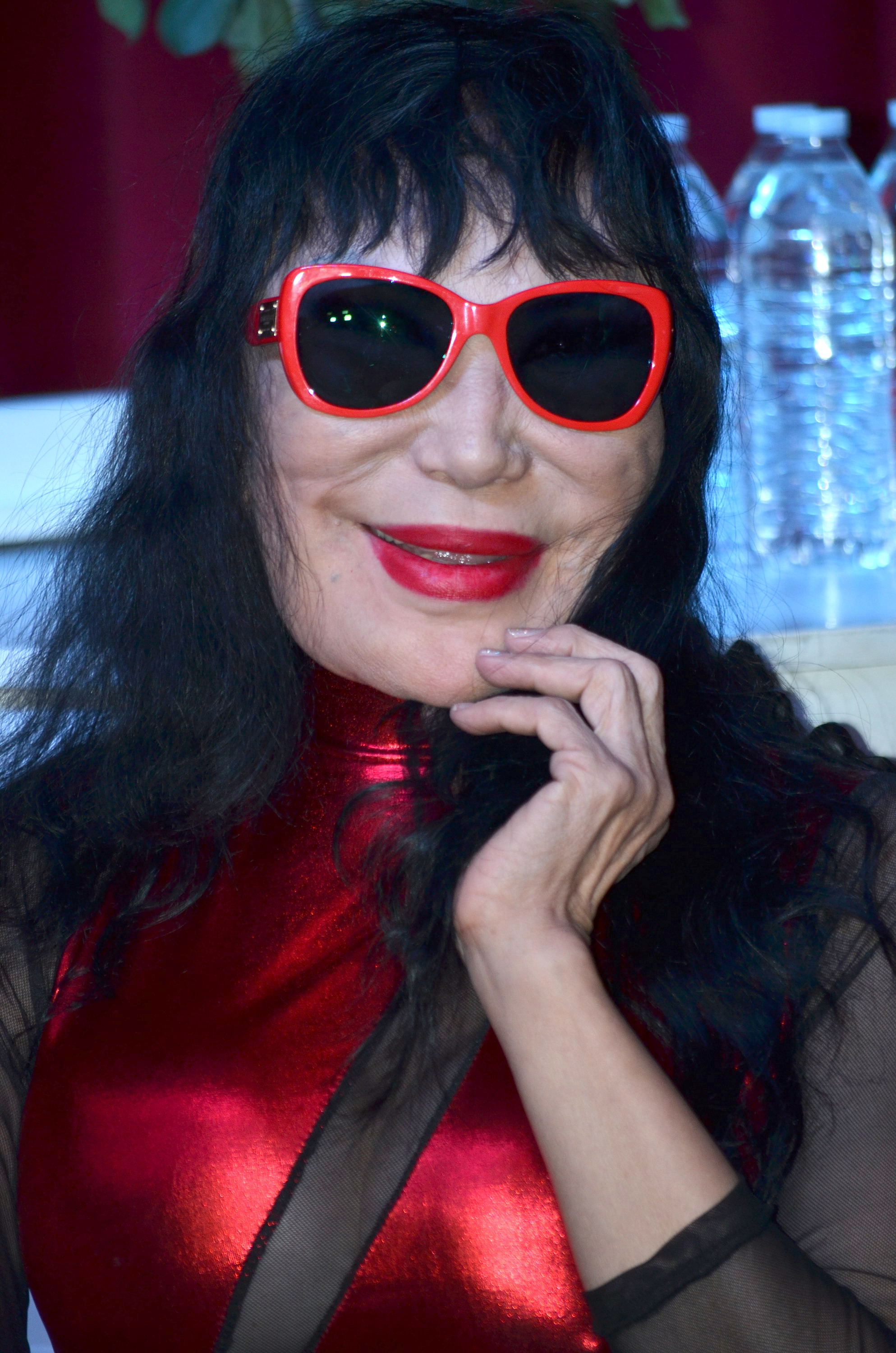 Lyn May’s Instagram, Twitter & Facebook on IDCrawl