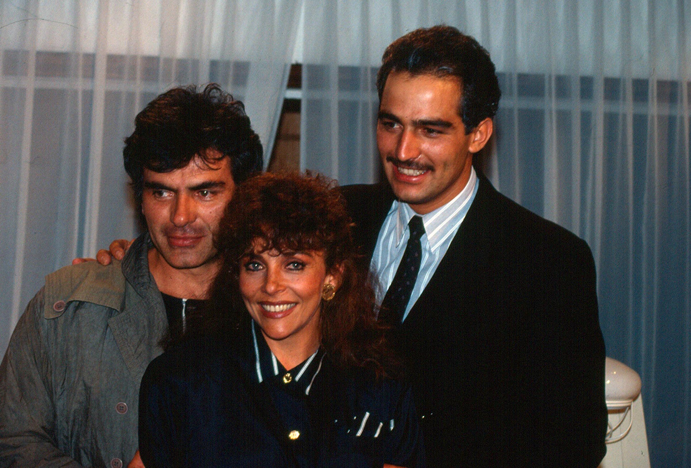 Qué ha sido de Salvador Pineda, el primer galán protagónico de Edith  González? | Univision Famosos | Univision