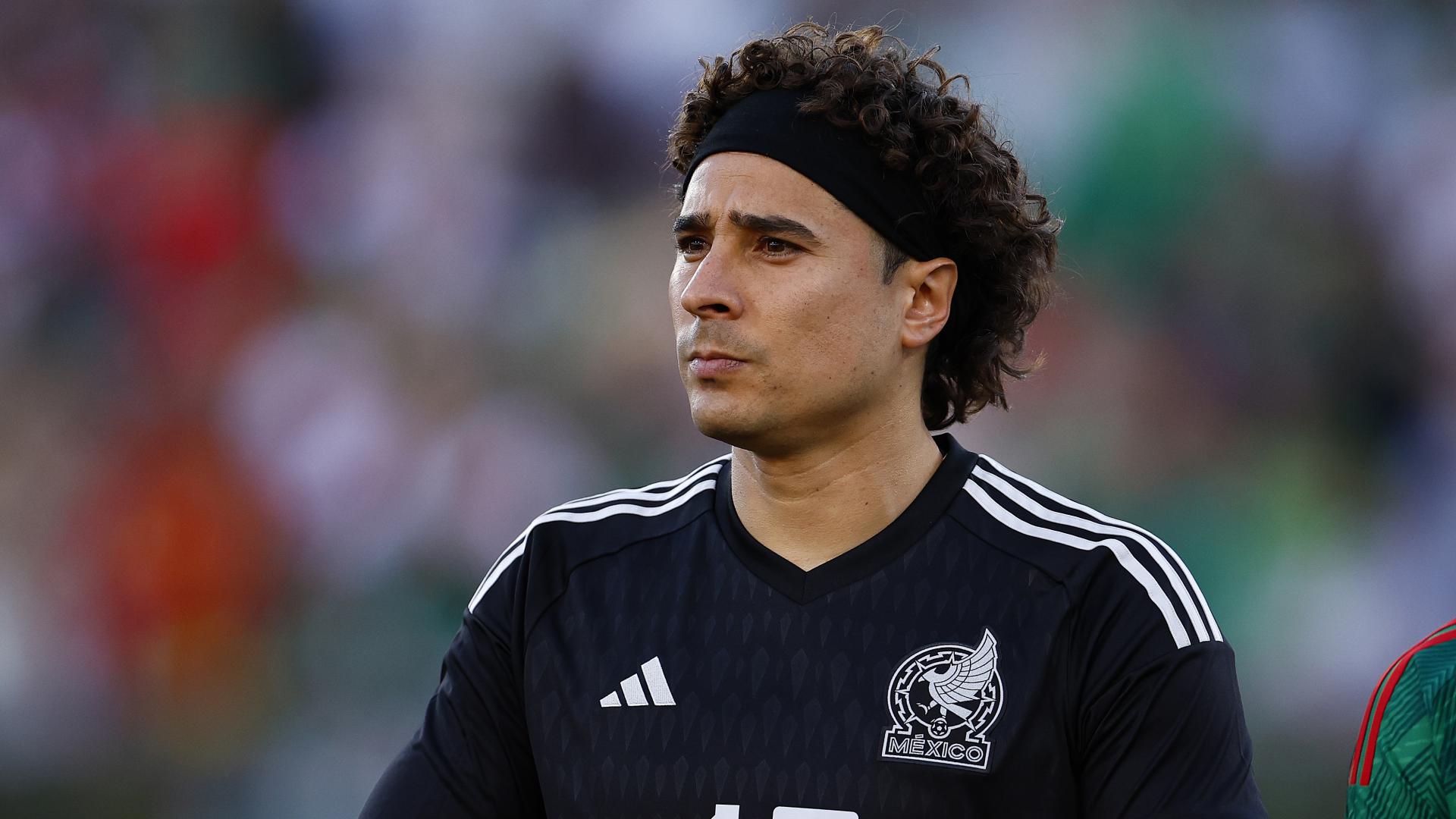 Memo Ochoa dice no a días libres y reporta con el Tri Deportes Futbol