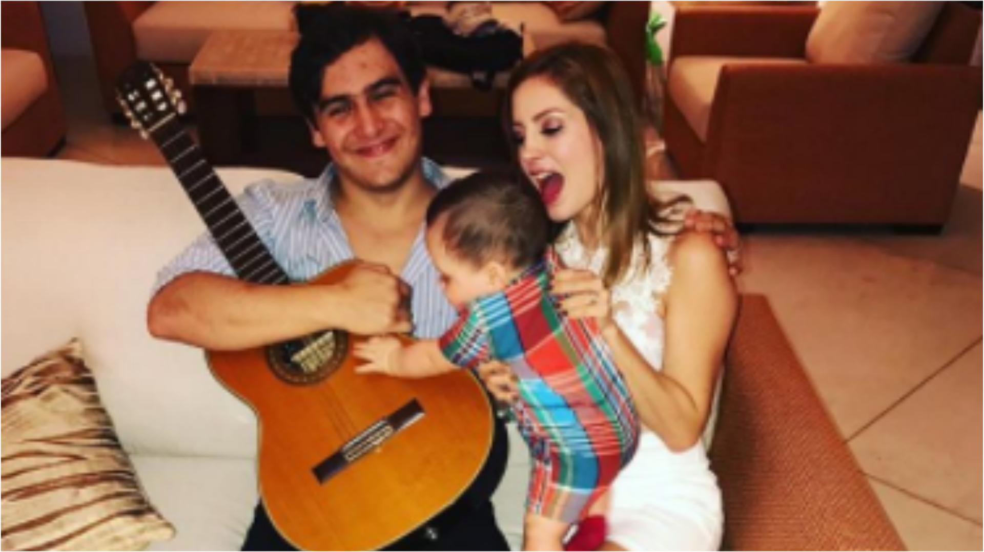 Esta Es La Manera En Que Joan Sebastian Estara Presente En La Boda De Su Hijo Julian Figueroa Estaciones De Radio Musica Univision
