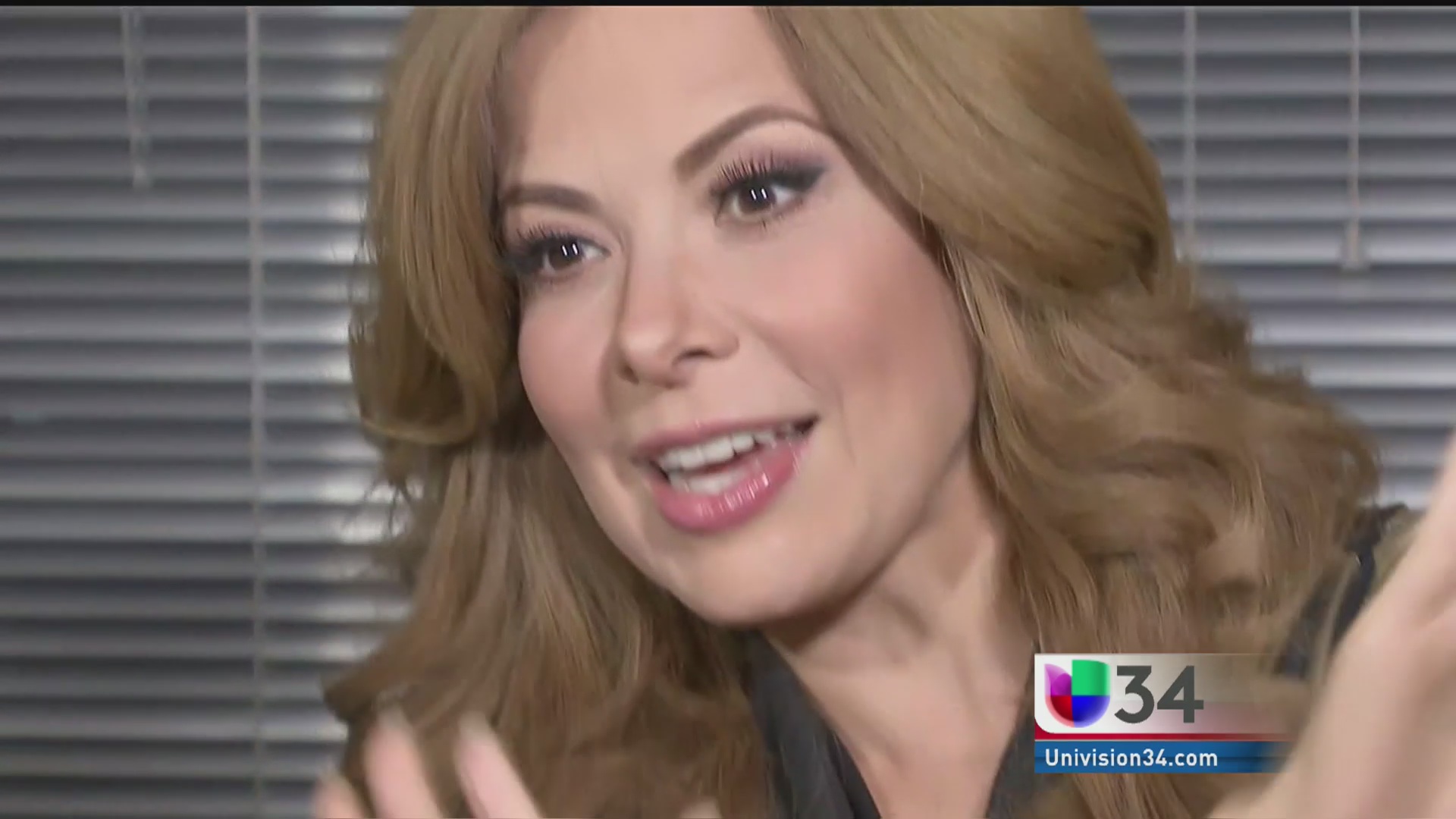 ¡Gloria Trevi llega con todo a LA! Video Univision 34 Los Angeles