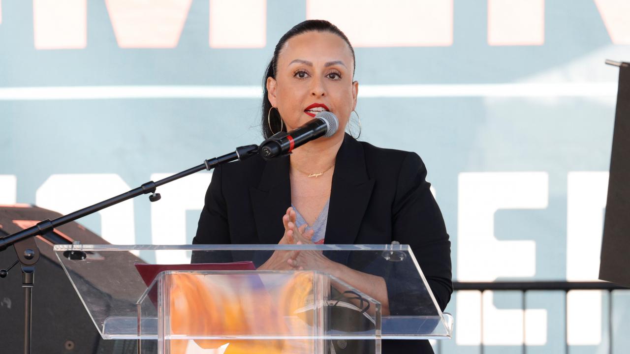 Renuncia la presidenta del Concejo Municipal de Los Ángeles tras