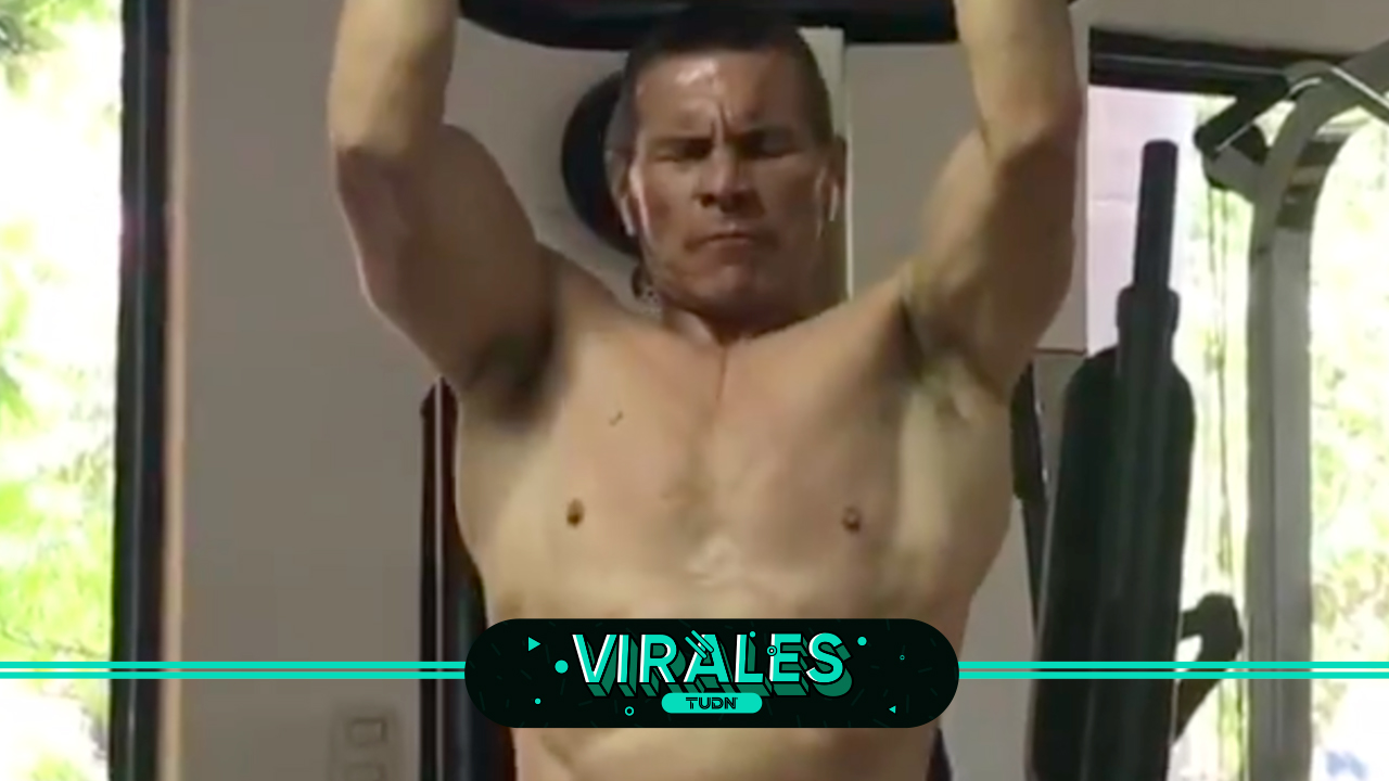 ¡Los años no pasan! Impresionante entrenamiento de Alfredo Tena