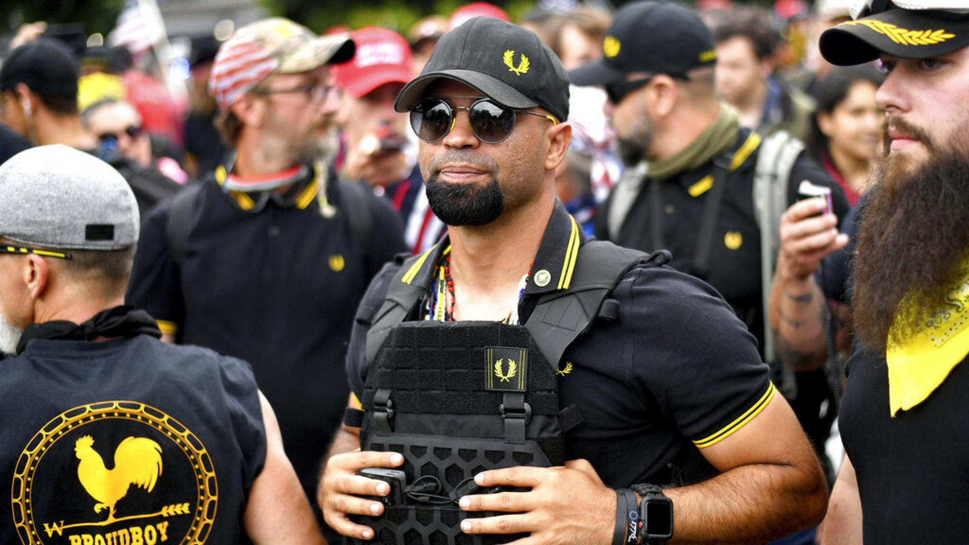 Enrique Tarrio: el exlider de los Proud Boys es condenado a prisión por el  asalto al Capitolio | Noticias Univision Política | Univision