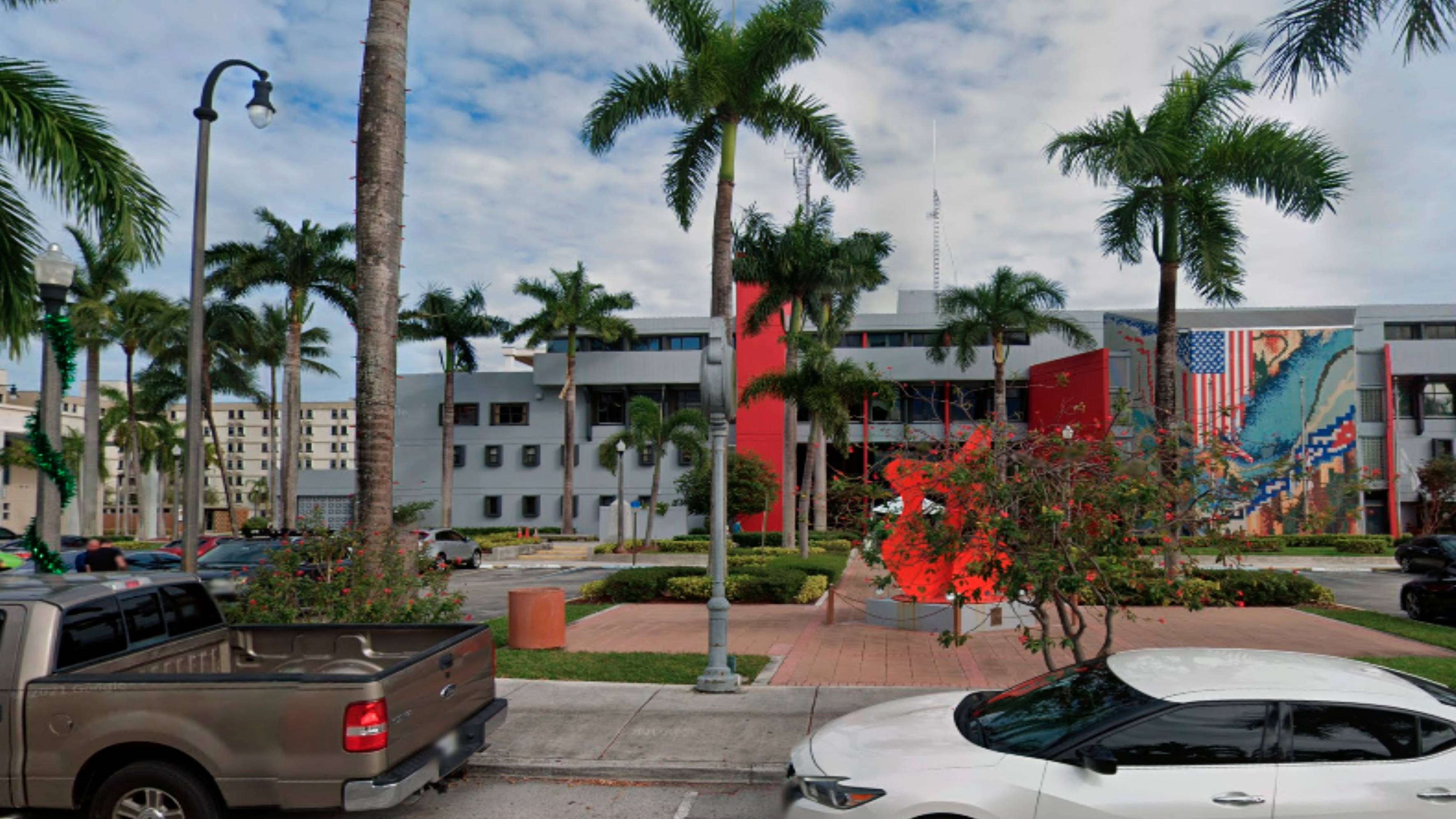 estos son los candidatos a la alcaldia de hialeah para las elecciones del 2 de noviembre univision 23 miami wltv univision