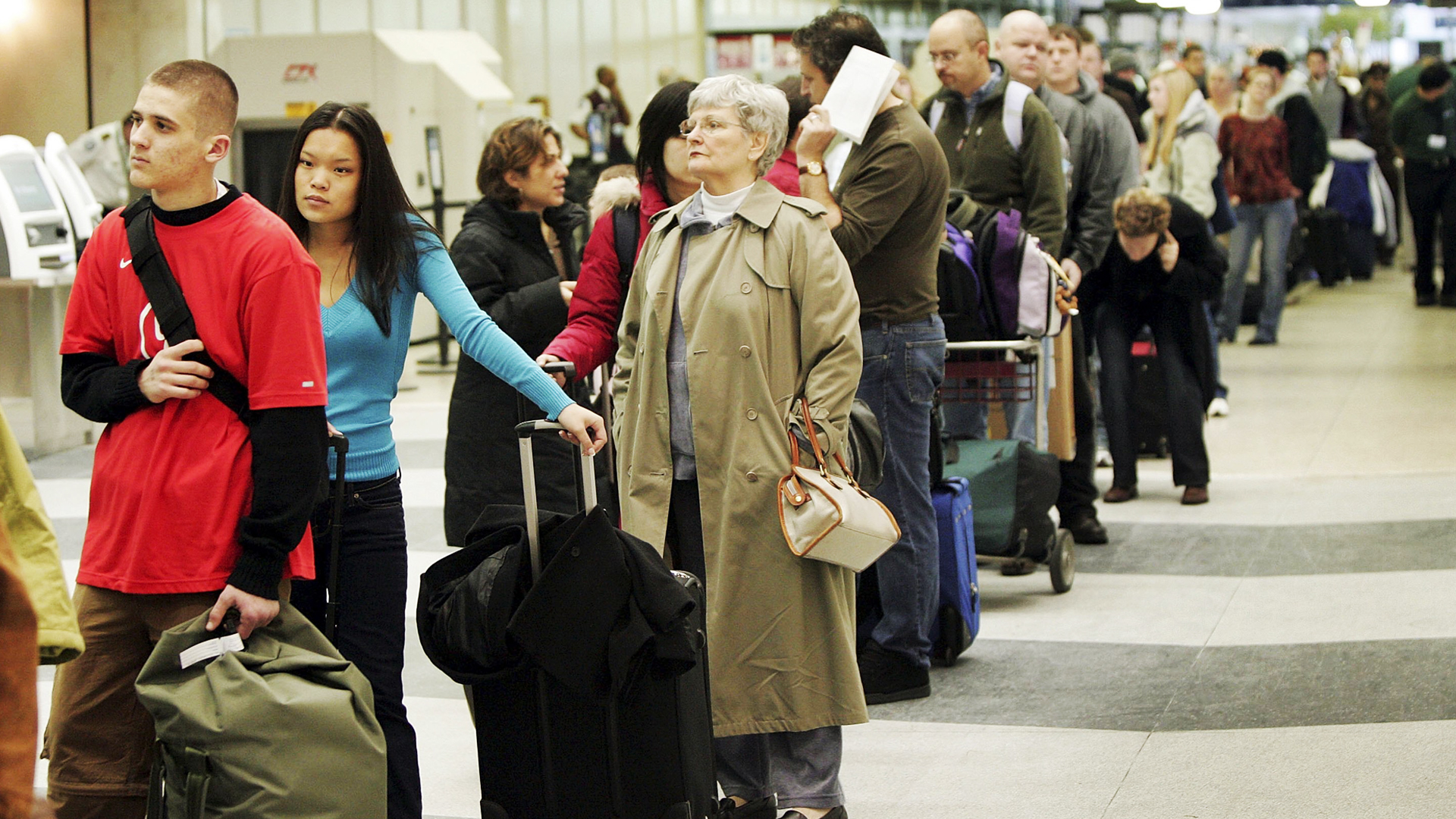 Самолет. Овербукинг в авиакомпаниях что это. Овербукинг в авиакомпаниях что это. Овербукинг в гостинице. Овербукинг в самолете.