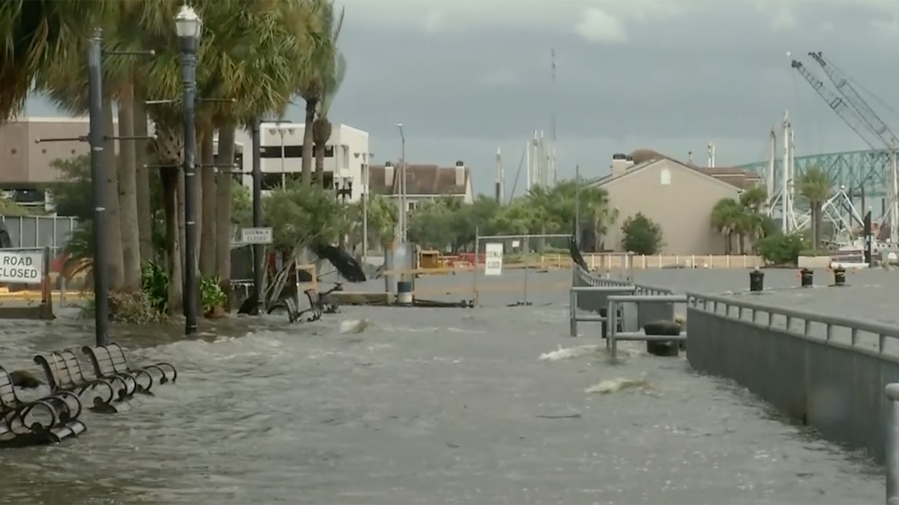 En video Un río desbordado e inundaciones récord en Jacksonville