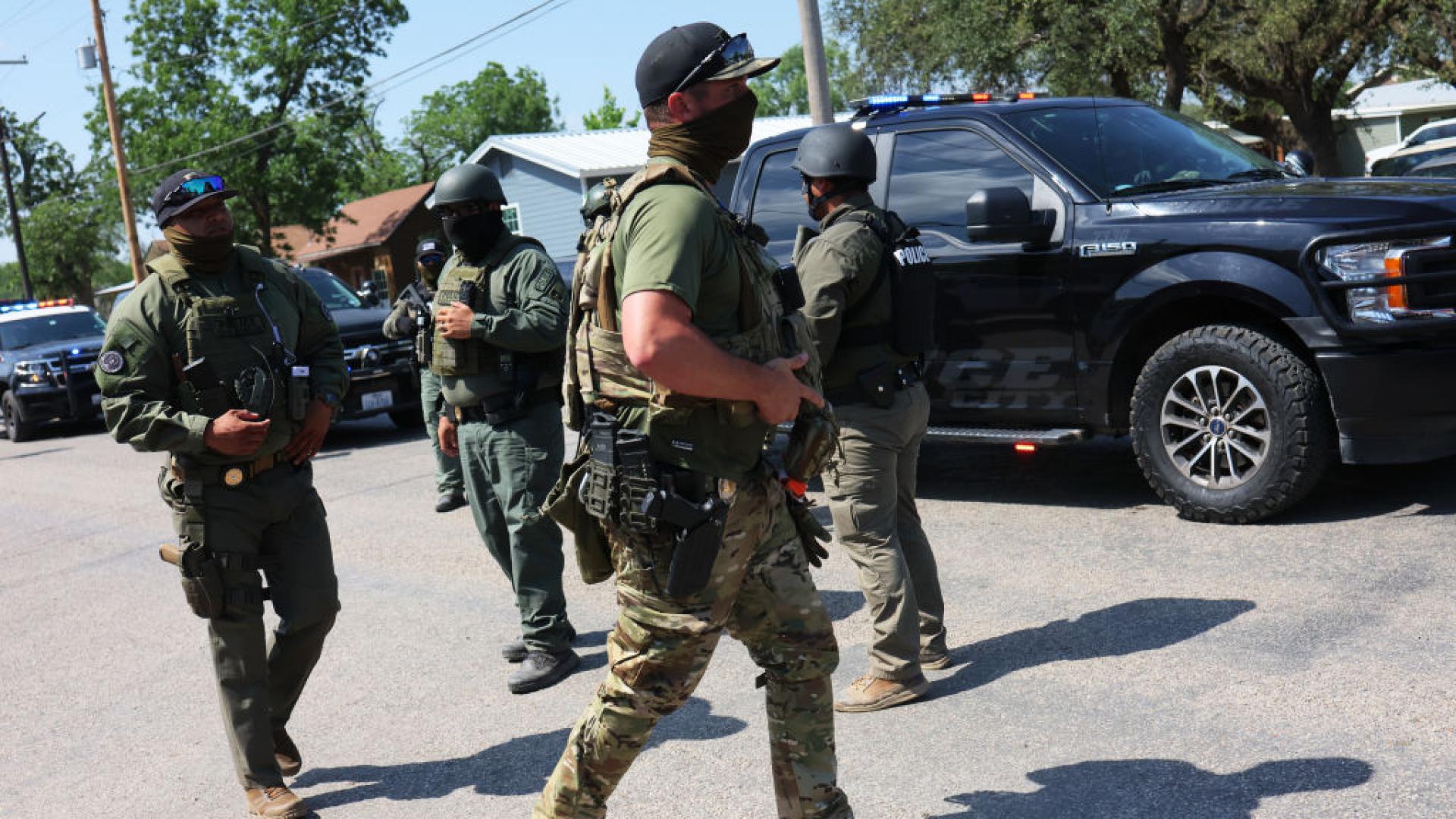 Un policía estatal, bajo investigación por retrasar la entrada de los