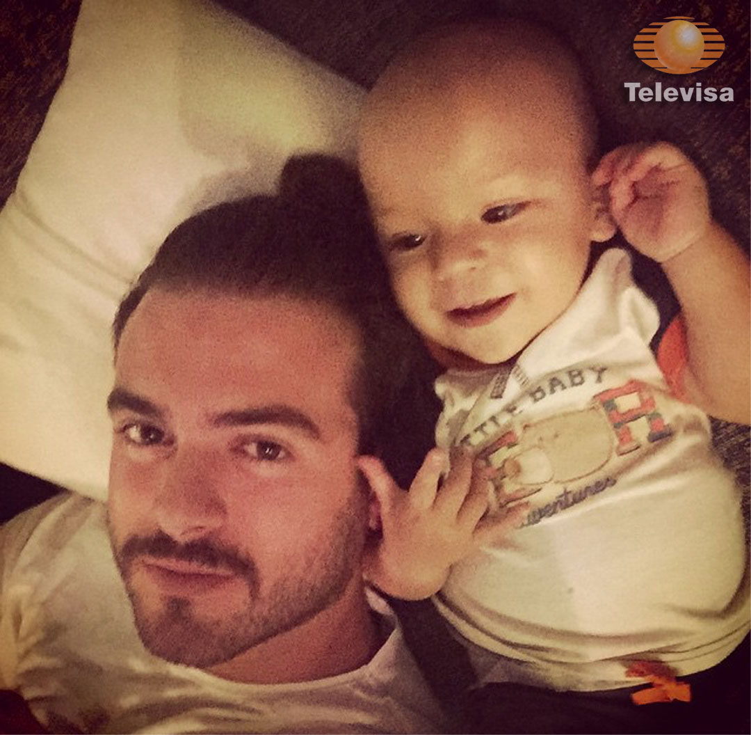 el amor de sus famosos por sus hijos comparten redes sociales Las