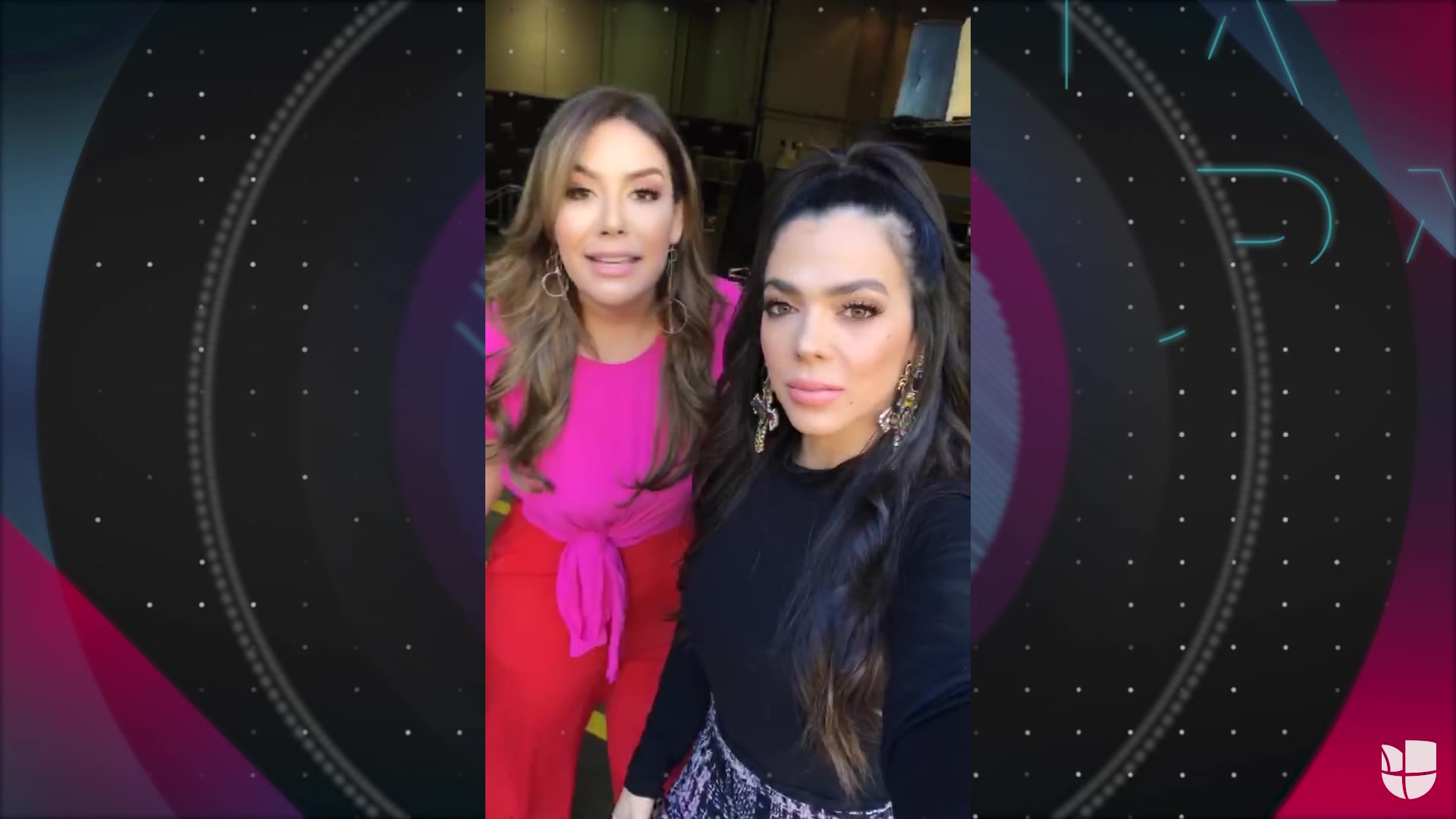 Acceso Exclusivo: Danella Urbay y Evelyn Sicairos al backstage de Latin