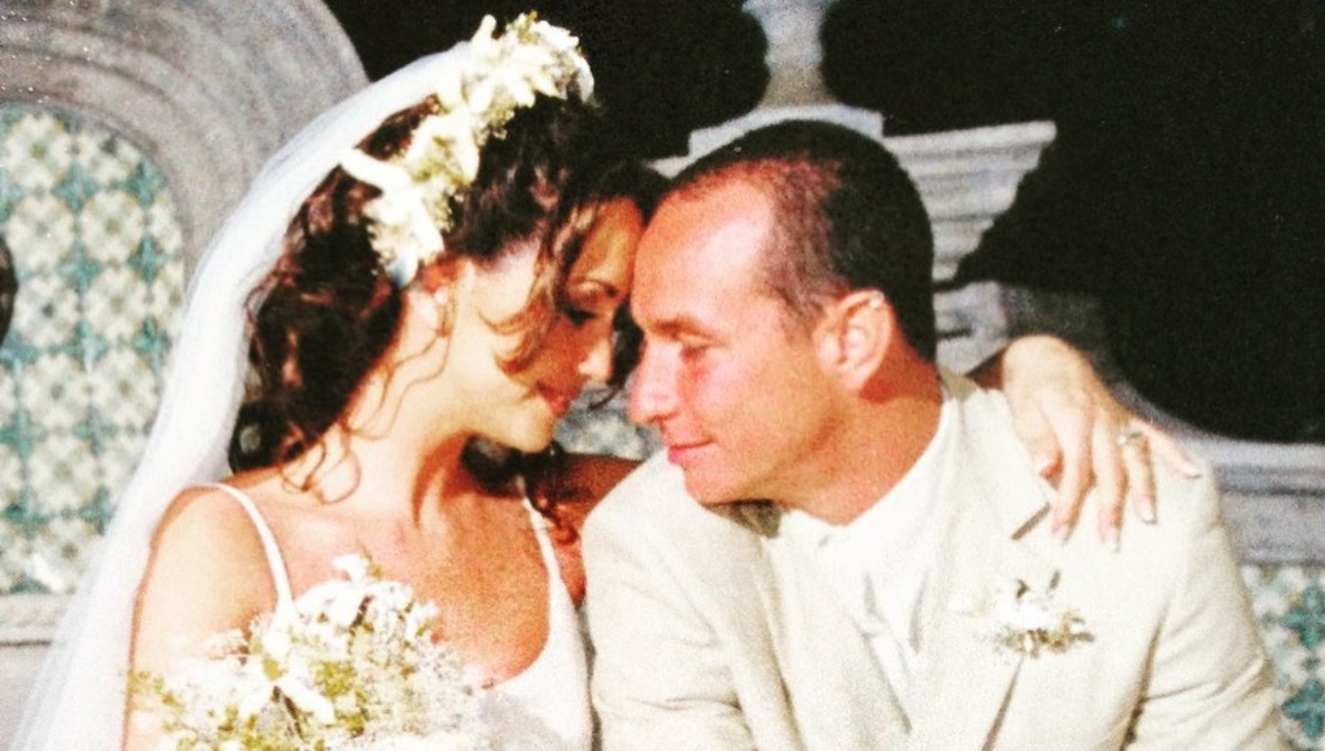 La canción con que Erik Rubín pidió matrimonio a Andrea Legarreta hace 23  años | Las Estrellas Home Lo Último | Las Estrellas