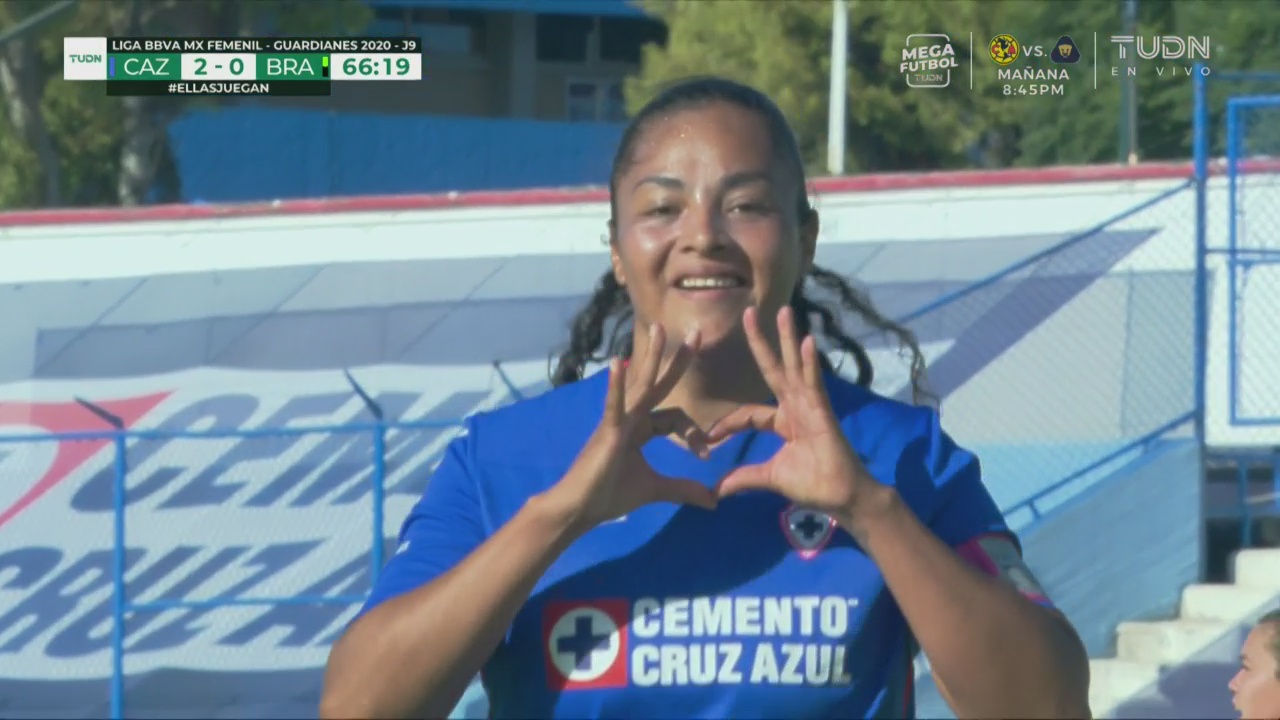 ¡Aumentan la ventaja! Marylin Díaz no falla el penal y pone el 20