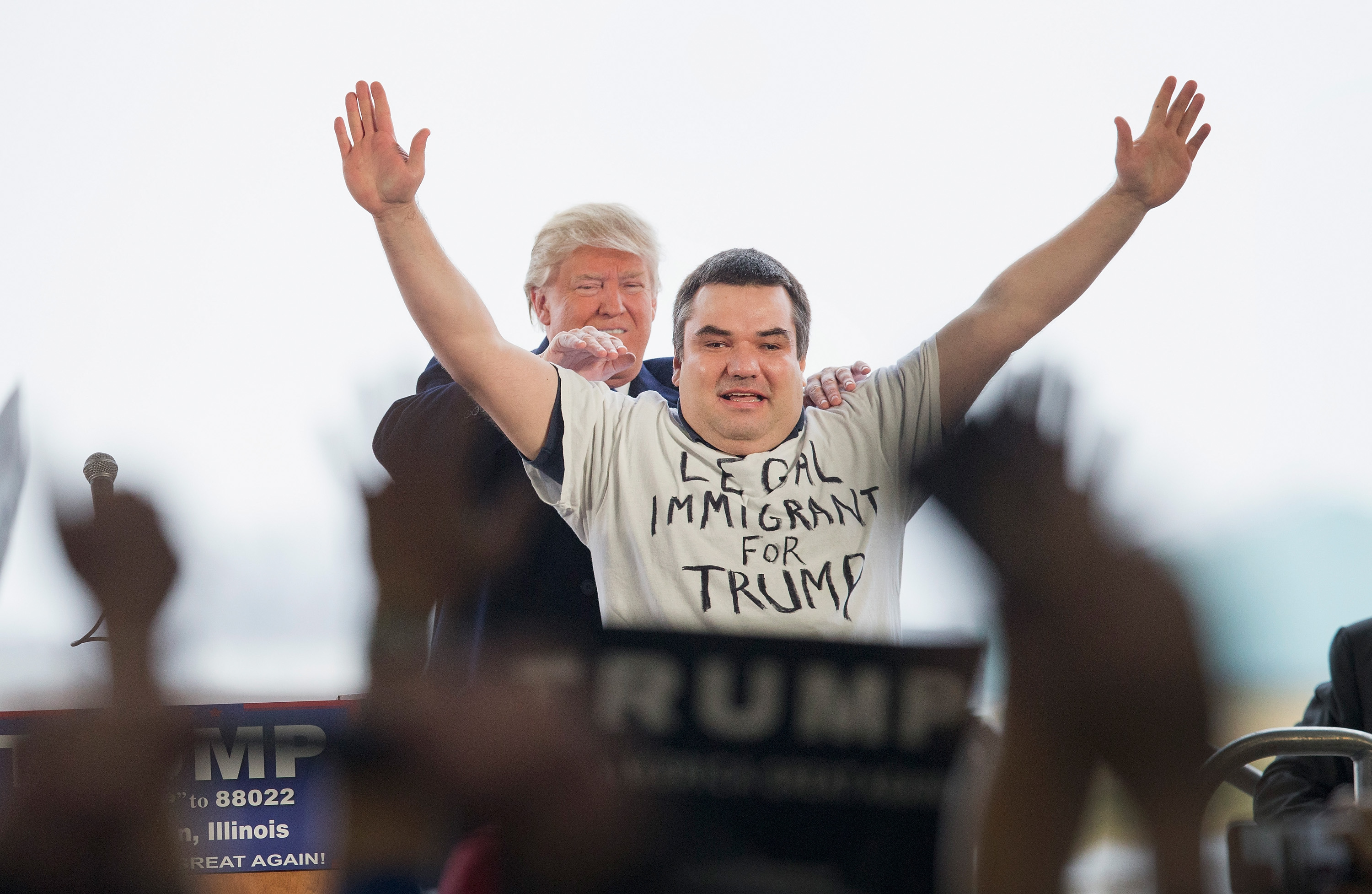 Latinos que prefieren a Donald Trump Noticias Univision Política