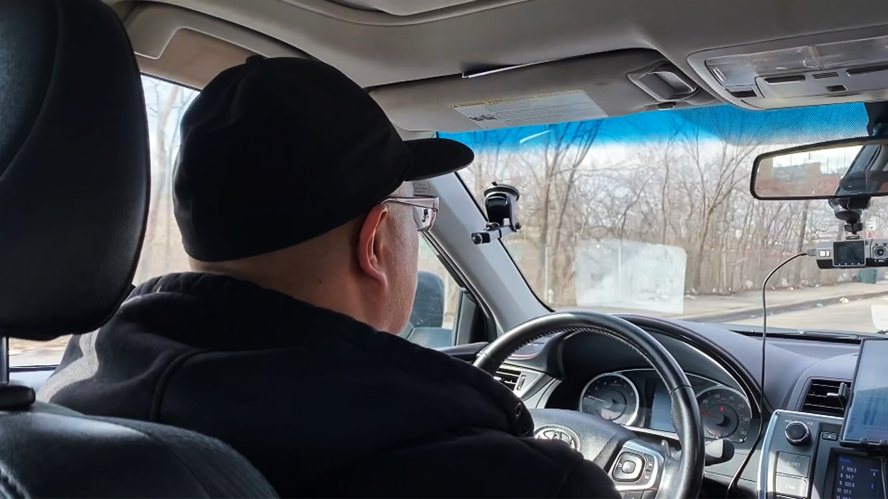 Uber and Lyft drivers take precautions in the wake of coronavirus