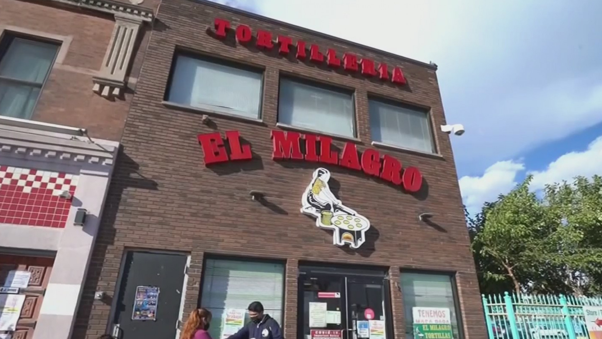 Empleado de la tortillería 'El Milagro' salen a las calles para