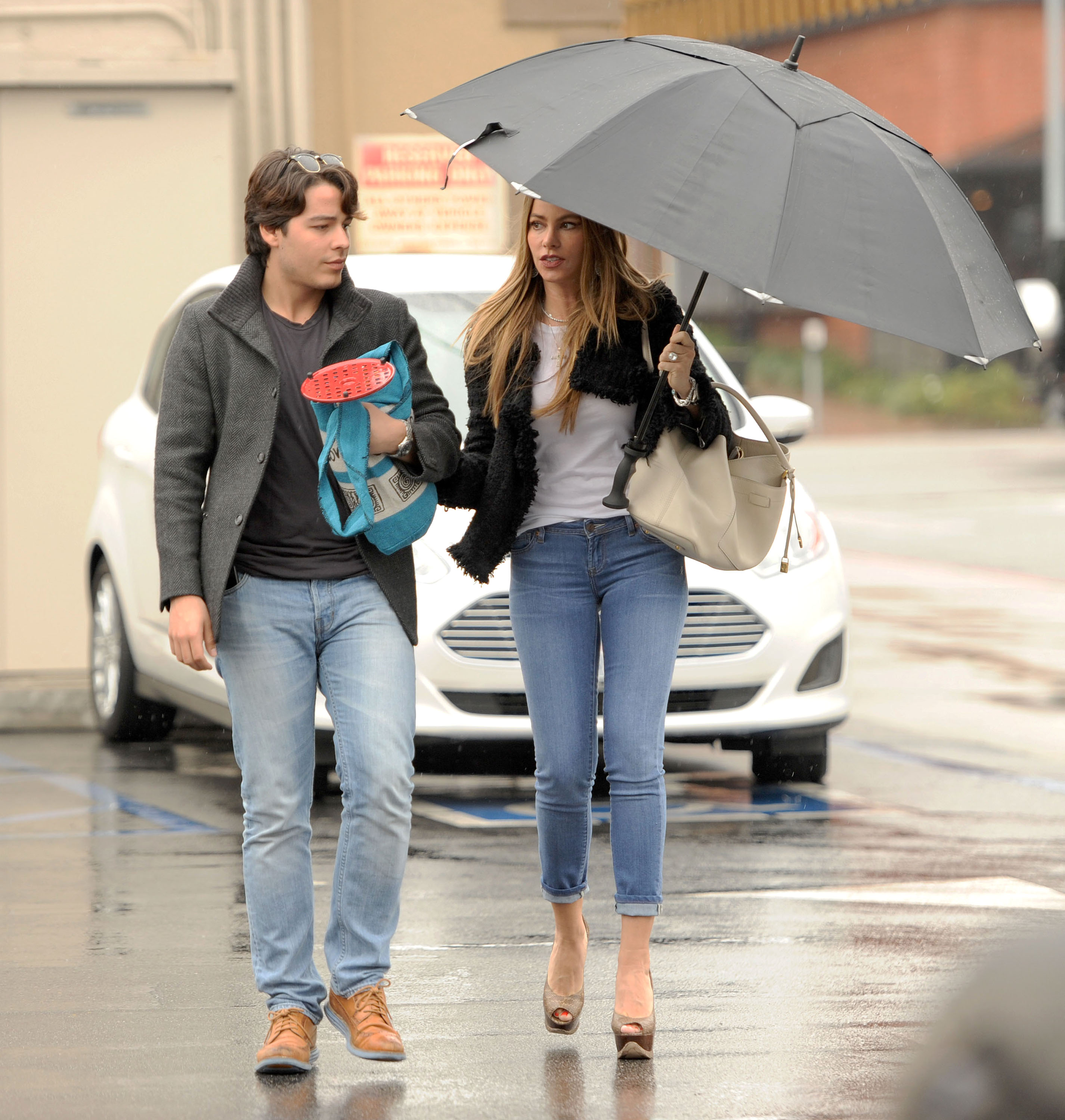 El amor de Sofía Vergara es Manolo González Univision Famosos Univision