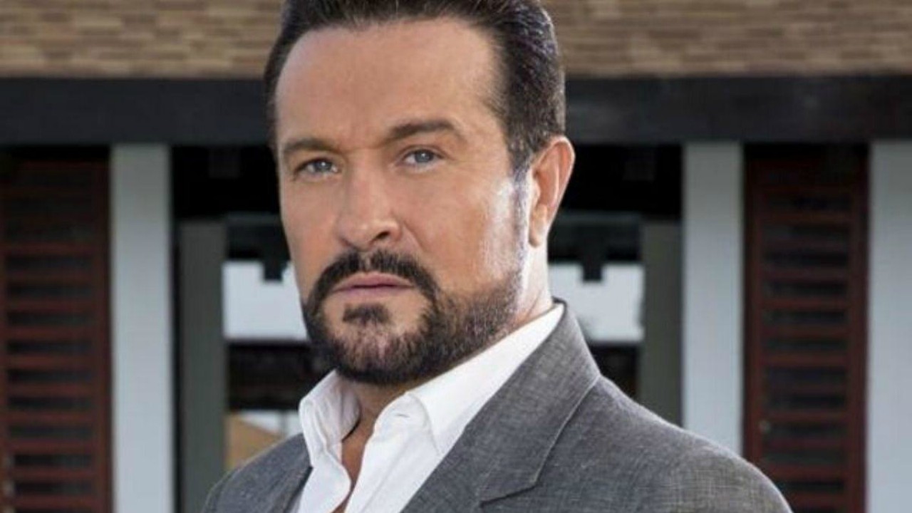 Arturo Peniche trabajó como bolero en su infancia para pagar una deuda |  Shows Personajes | Distrito Comedia