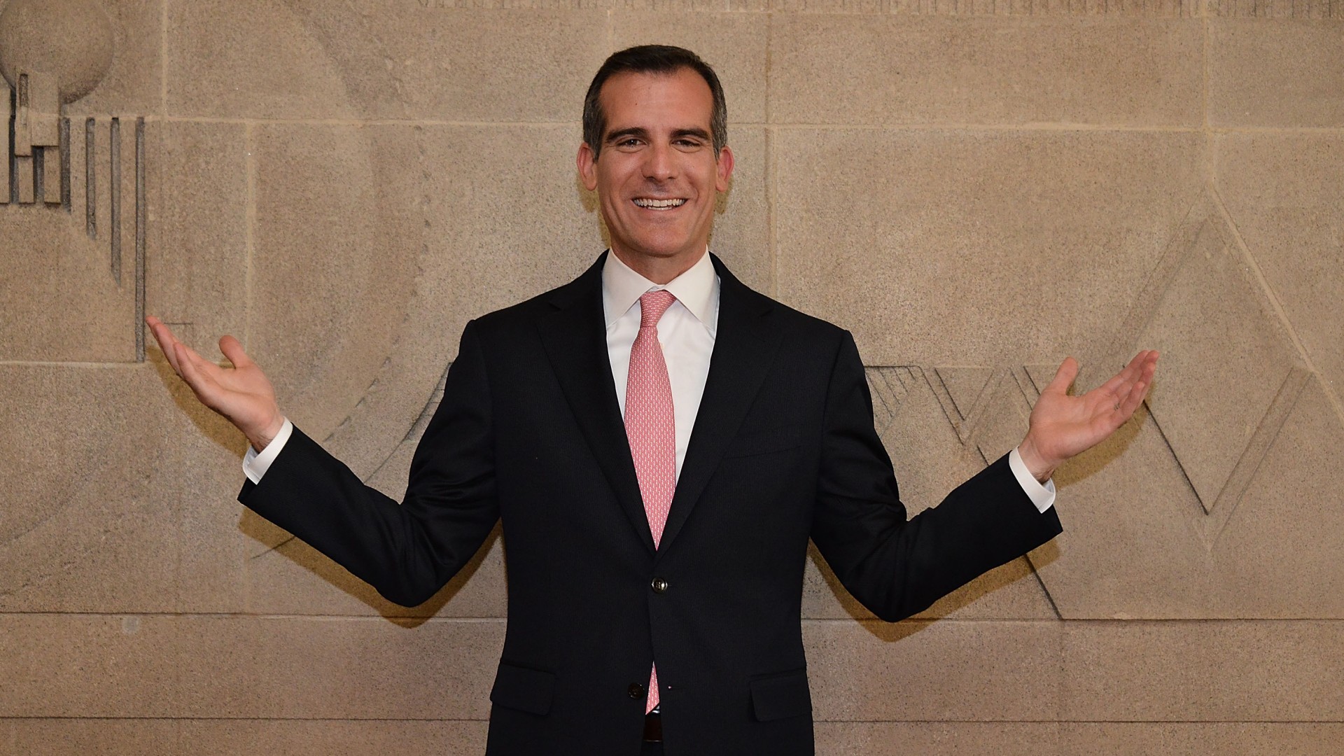 El alcalde de Los Ángeles entregó su informe sobre el estado de la