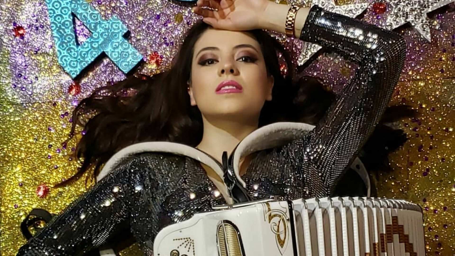 Video: Janeth Valenzuela demuestra que también le gusta el reggaetón