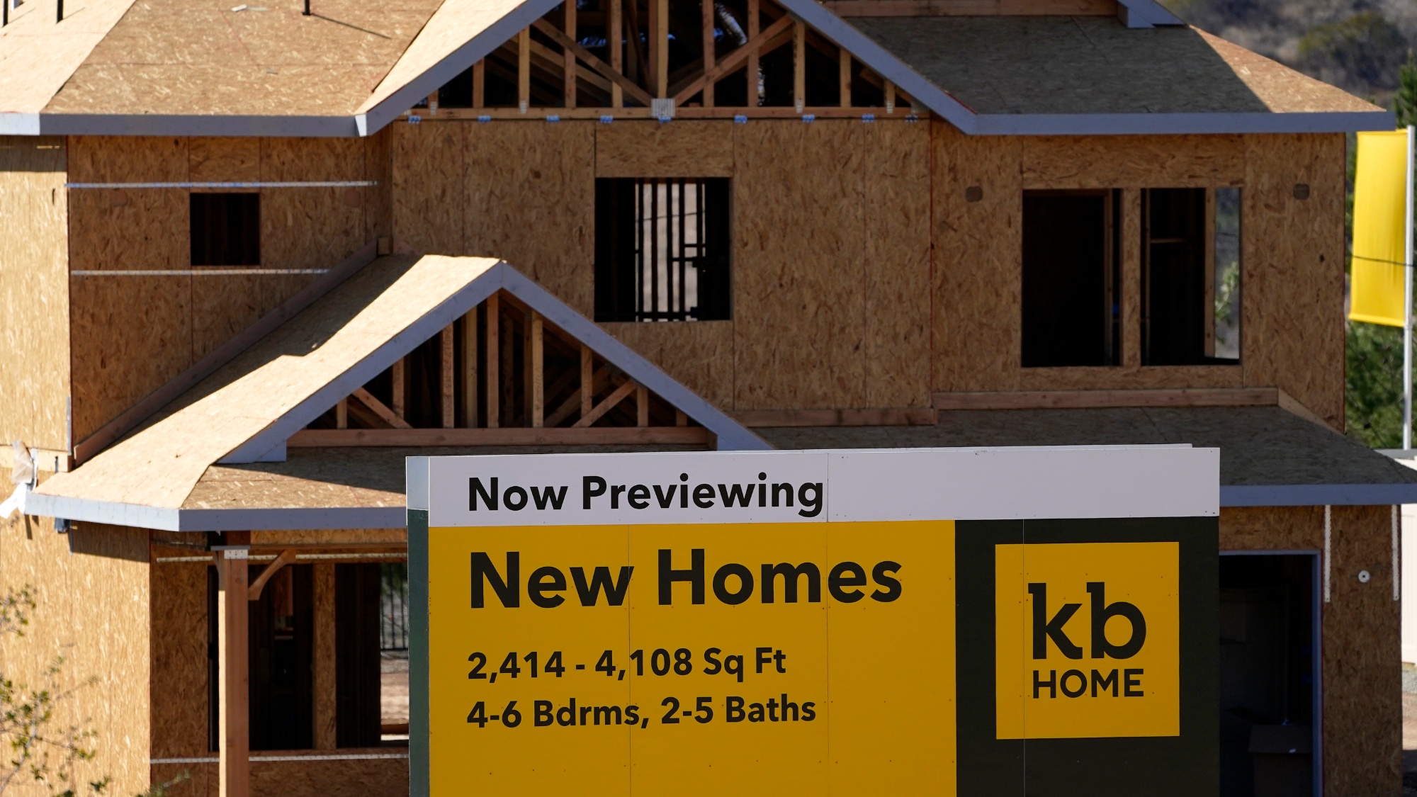 245,000 anuales, el salario necesario para comprar una "casa barata