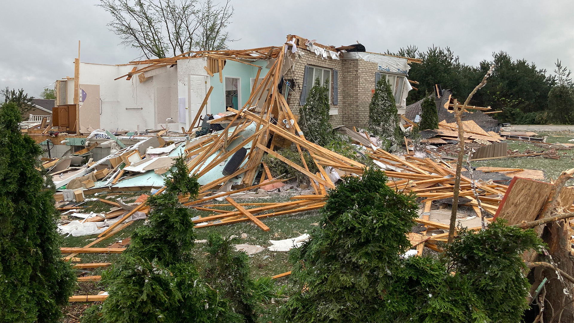 Tornado en Michigan los daños en imágenes Fotos Univision Chicago
