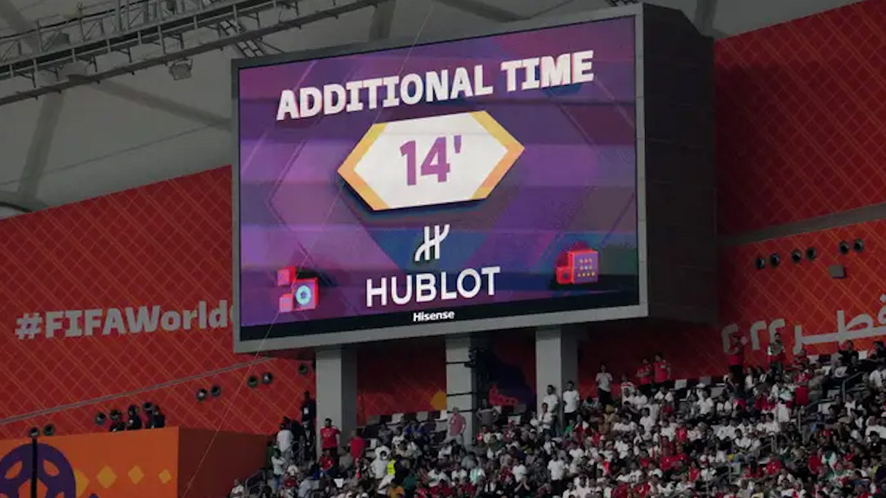 Por qué se juegan tantos minutos de descuento en el actual Mundial Qatar  2022? | TUDN Copa Mundial 2026 | TUDN