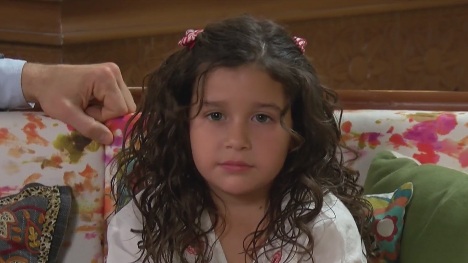 La pequeña Regina Graniewicz de 'Papá a toda madre' sabe robarnos el