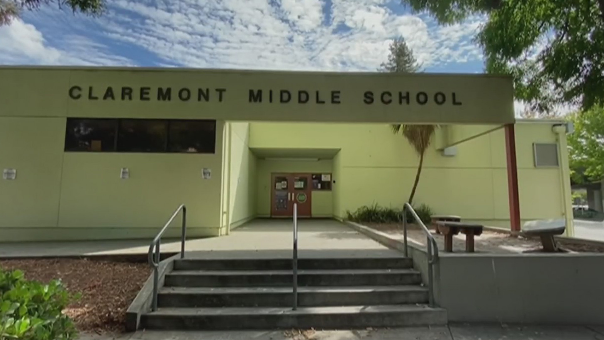 Pruebas y rastreo de contactos el segundo distrito escolar más grande