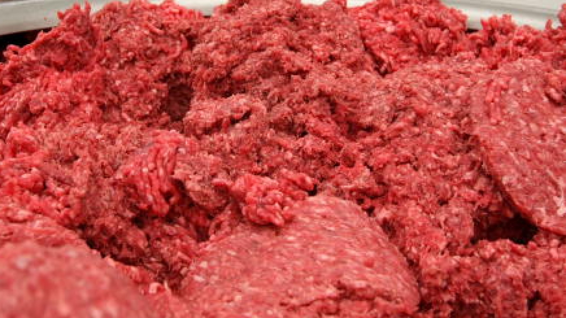 Retiran 12 millones de libras de carne molida por posible contaminación