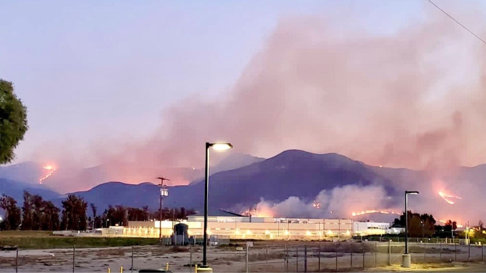 Últimas noticias sobre el incendio South en el condado de Ventura