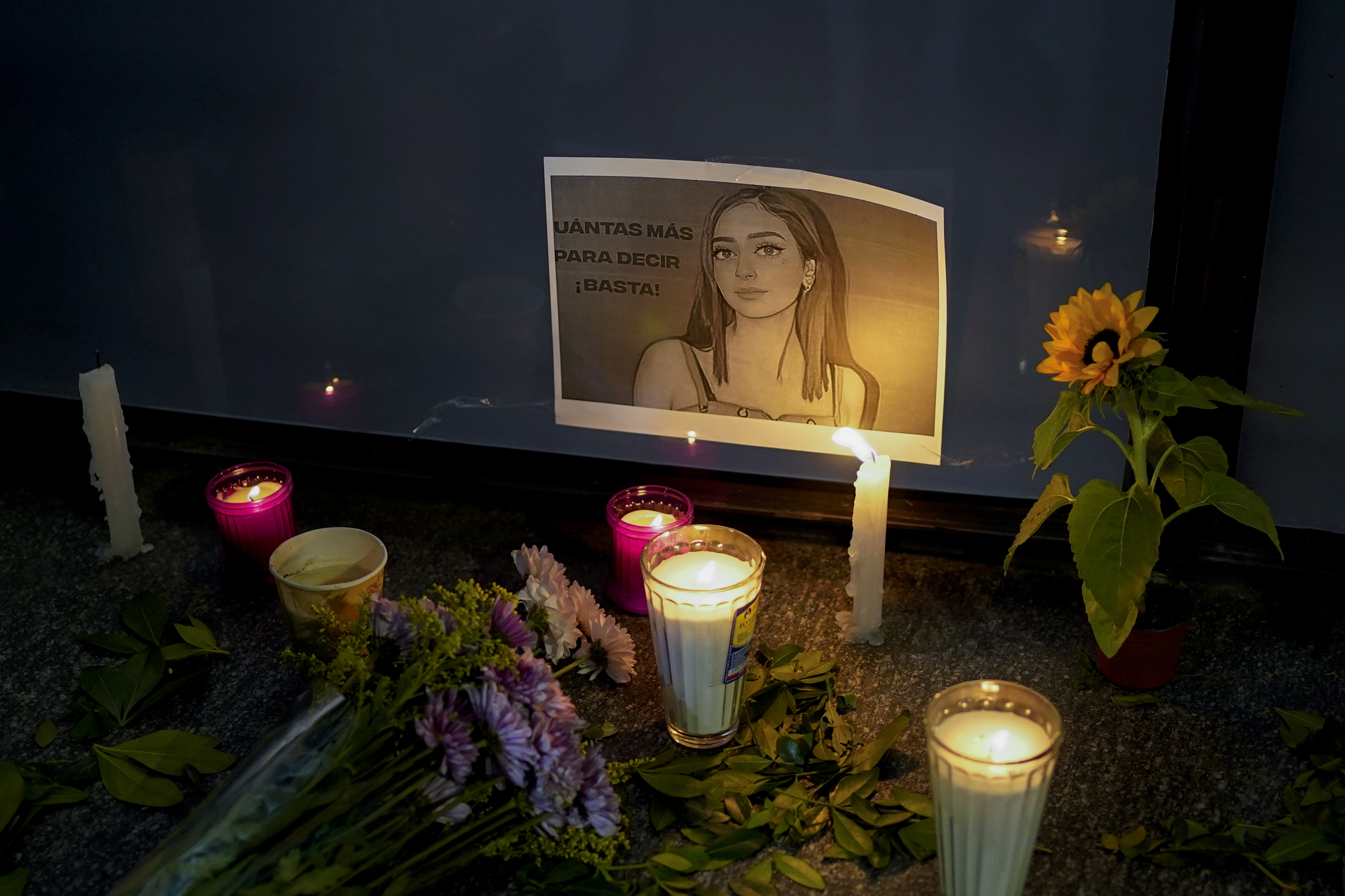 Caso Debanhi Escobar: amigas cuentan su versión de qué pasó la madrugada en  la que desapareció en la carretera de la muerte | Noticias Univision  América Latina | Univision