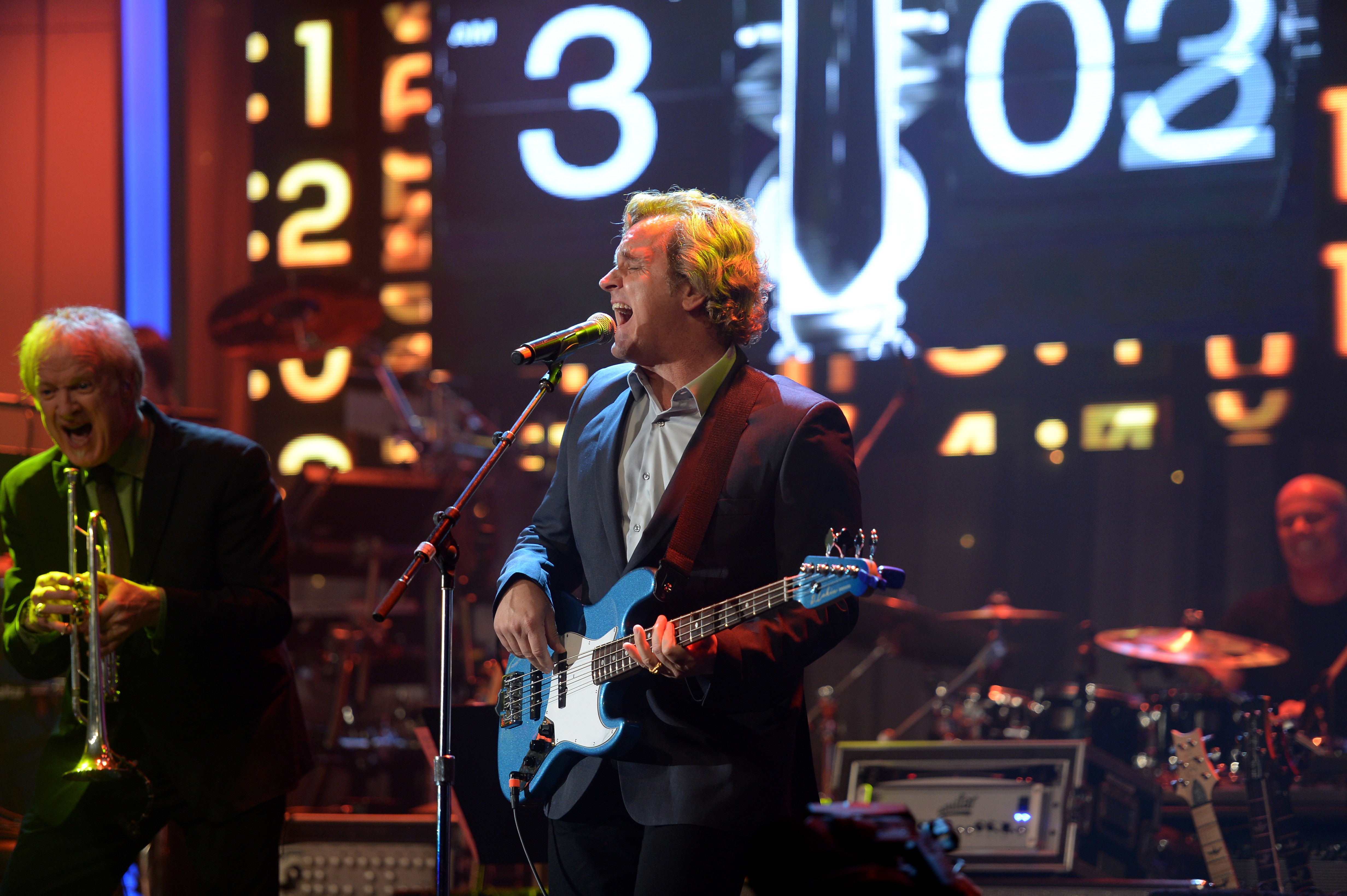 CHICAGO REPLACES LONGTIME BASSIST & FRONTMAN JASON SCHEFF