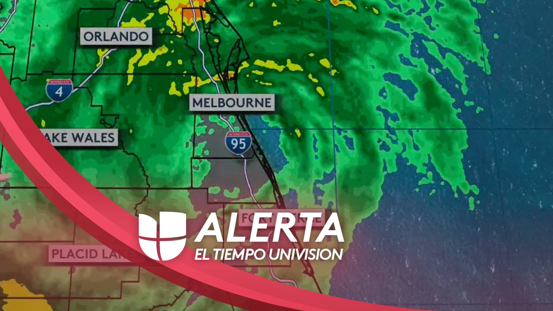 El huracán Nicole se degrada a tormenta tropical tras tocar tierra en