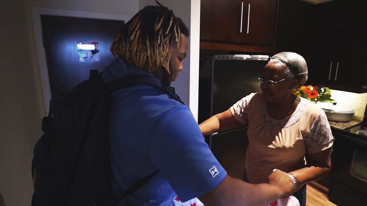 Meet the Dominican grandmother who cooks for MLB players