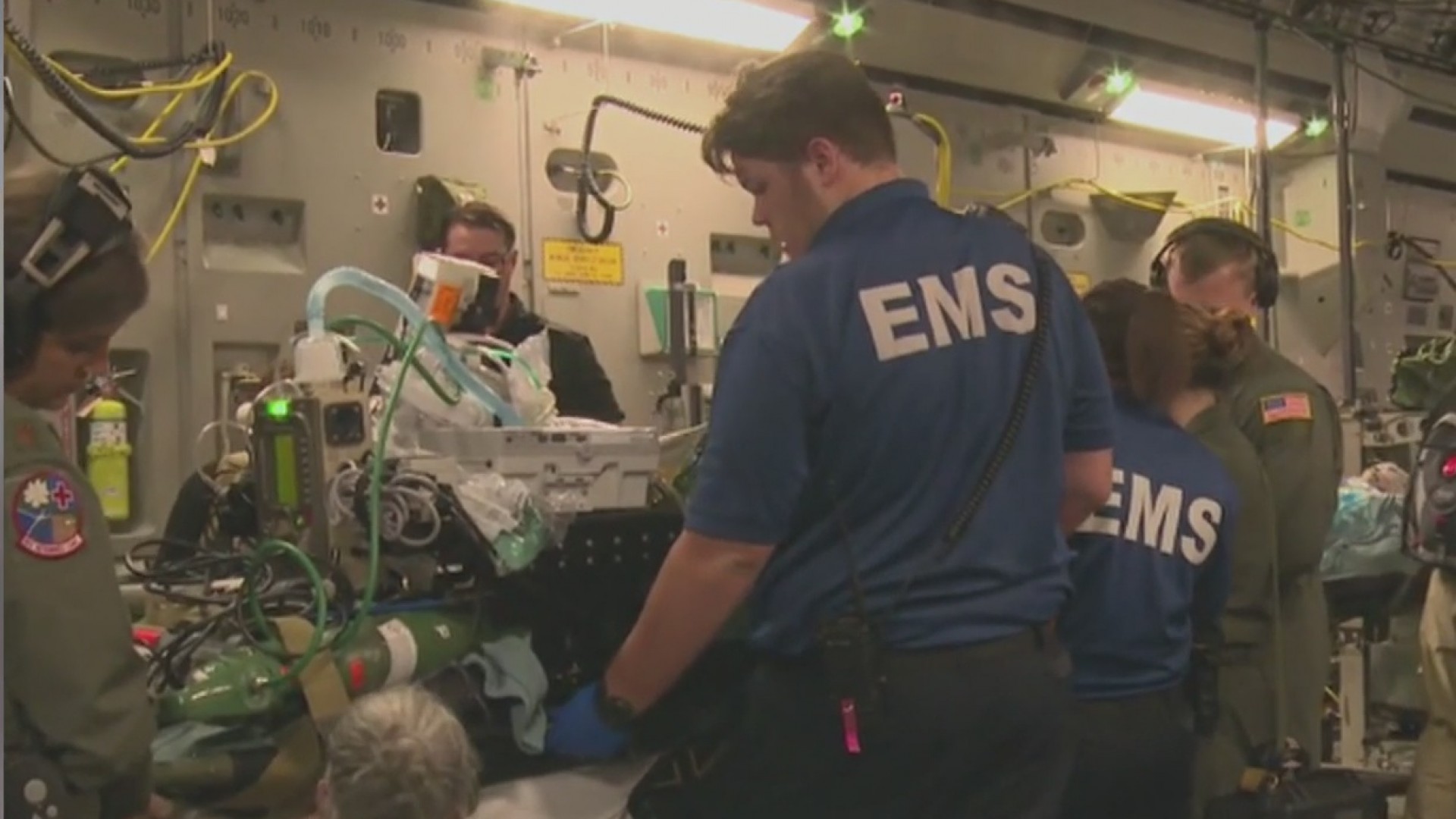 Seis menores serán operados en Texas por quemaduras tras la la erupción