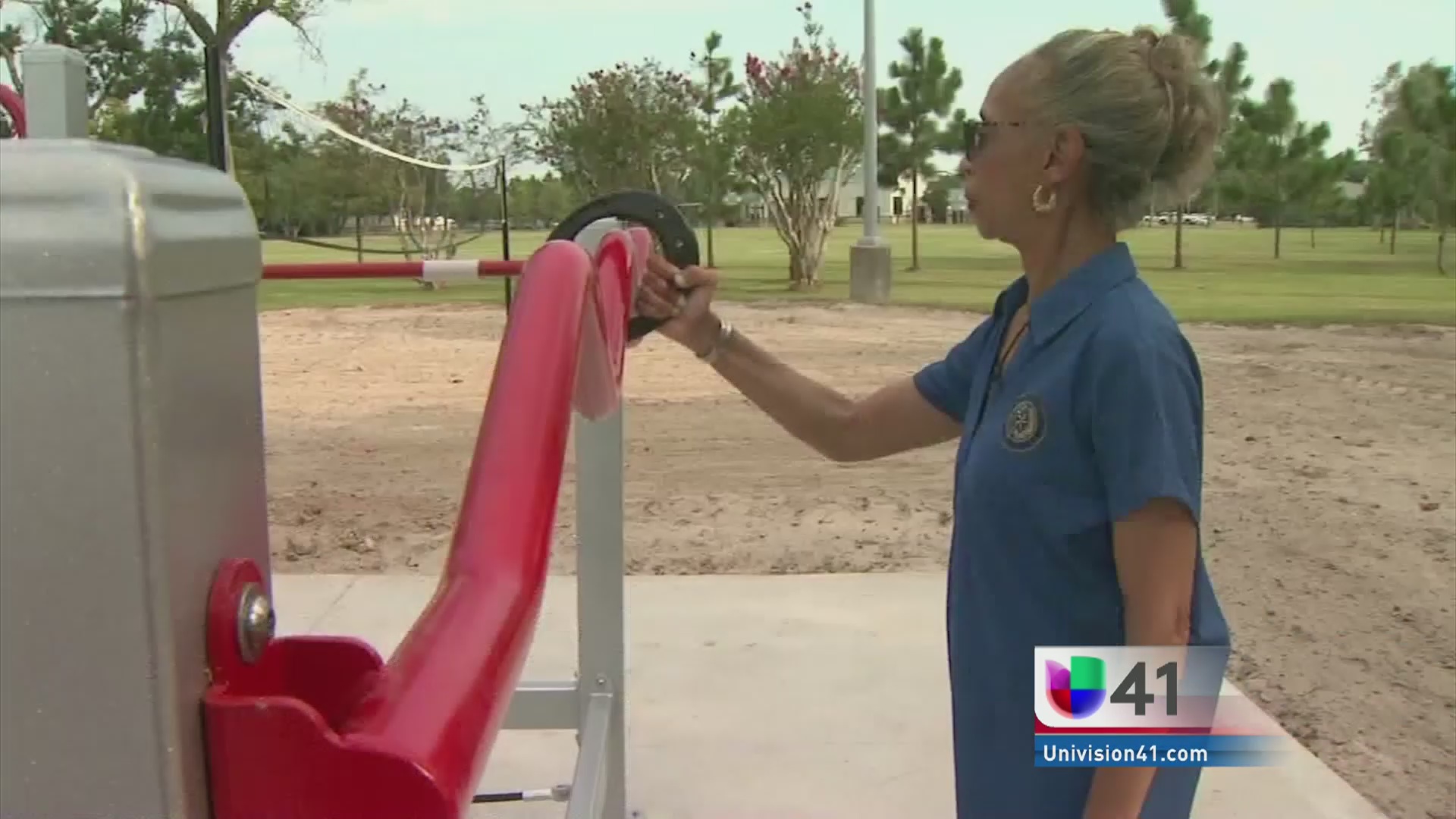 Áreas de recreo para adultos mayores Video Univision 41 San Antonio KWEX Univision