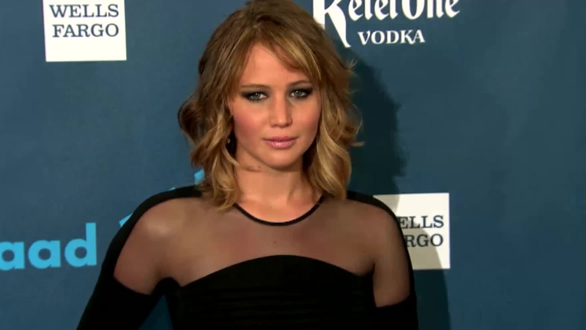 Kaley Cuoco se burla de #Celebgate con foto desnuda | Univision Famosos |  Univision