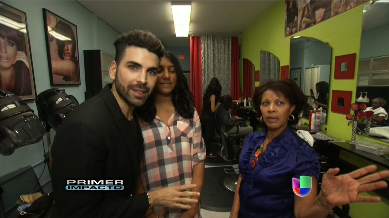 Jomari Goyso se coló esta semana a un salón de belleza dominicano en