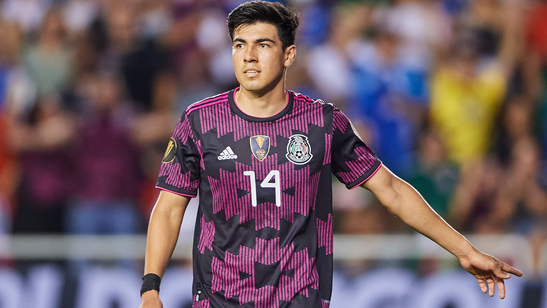 Erick Gutiérrez, víctima de la delincuencia en su regreso a México tras Copa Oro | Deportes Selección MX | TUDN Univision