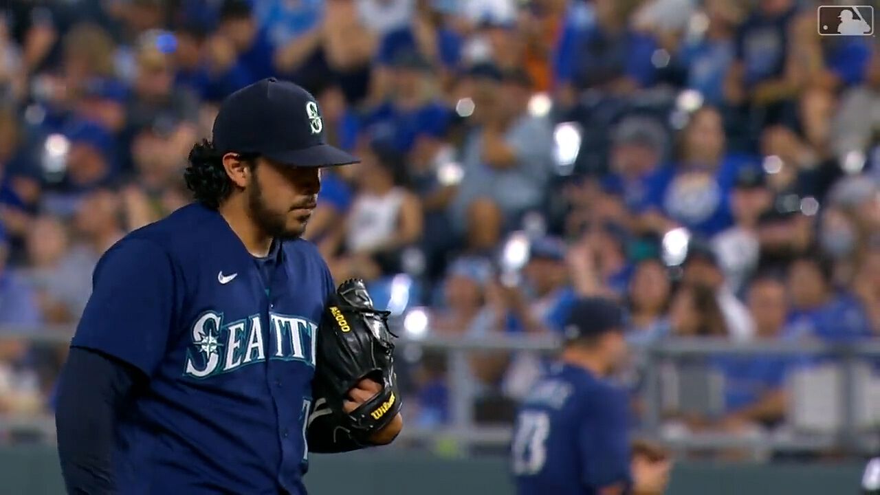 Andrés Muñoz mantiene a Mariners en la pelea por el Wild Card en
