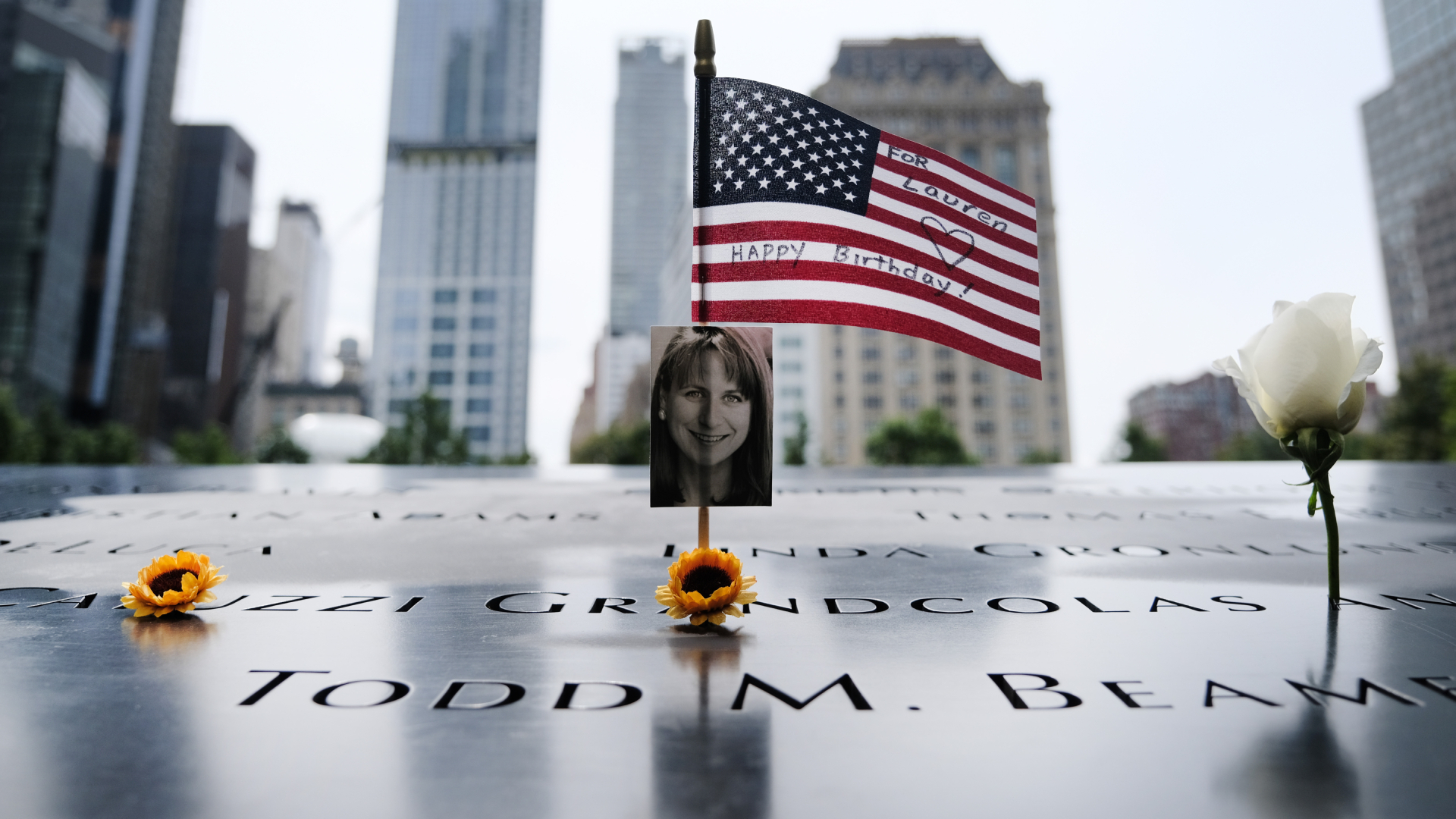 A 20 años del 9/11, visitamos el monumento dedicado a las 2,982 ...