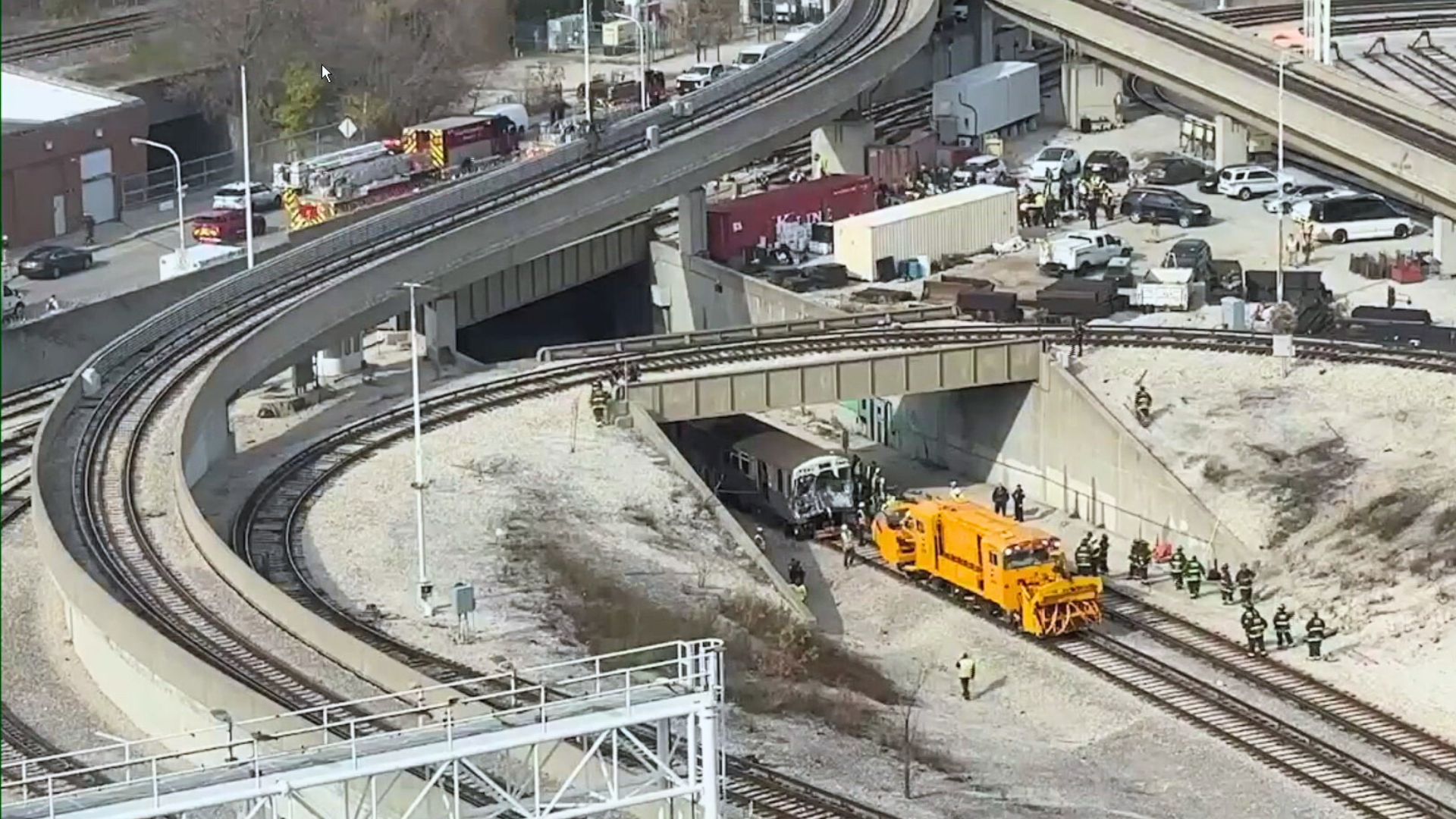 Choque de tren de la CTA deja por lo menos 12 heridos en Chicago