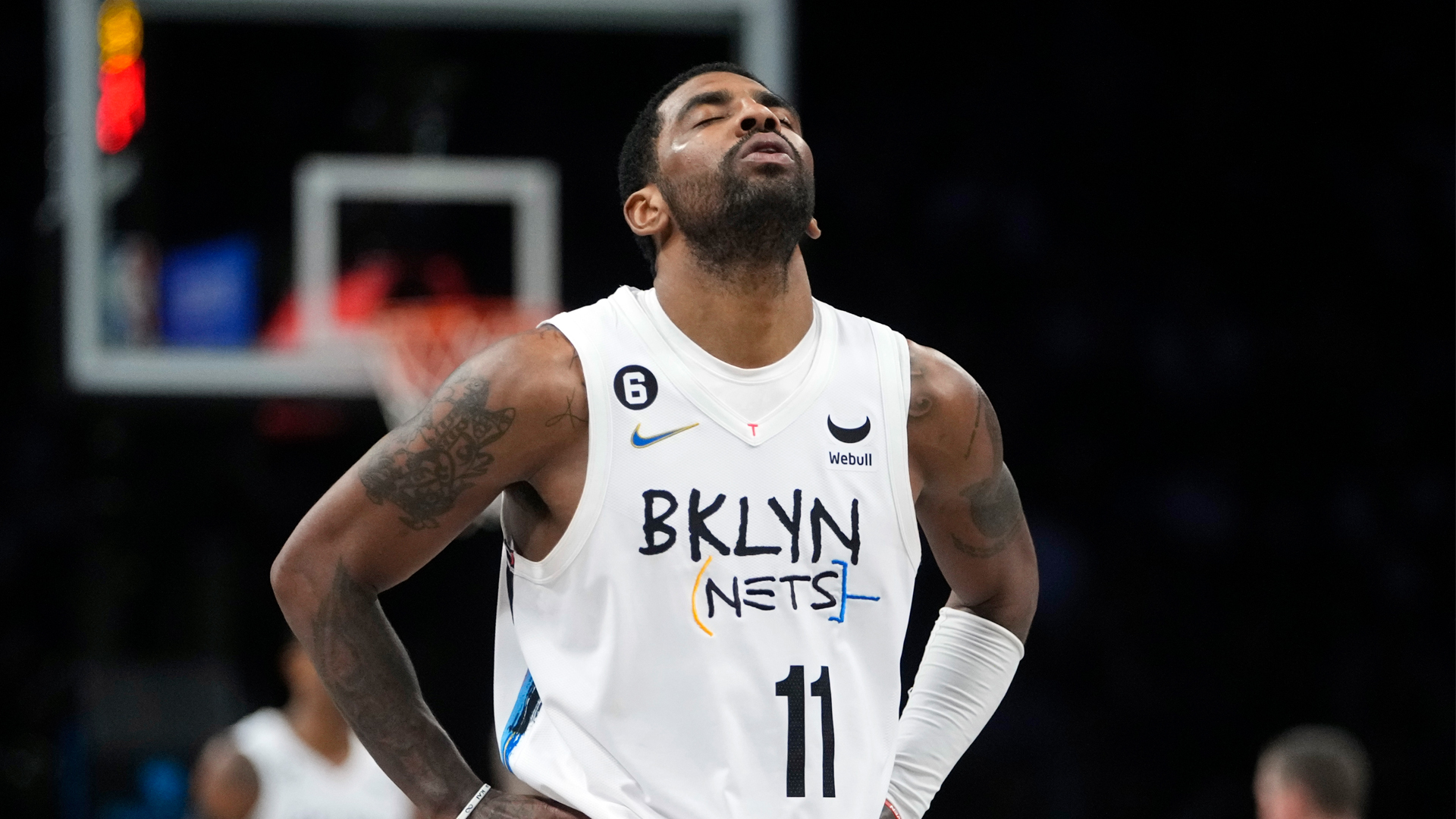 NBA Kyrie Irving sale de los Nets de Brooklyn y llega a los Mavericks de Dallas Univision 23