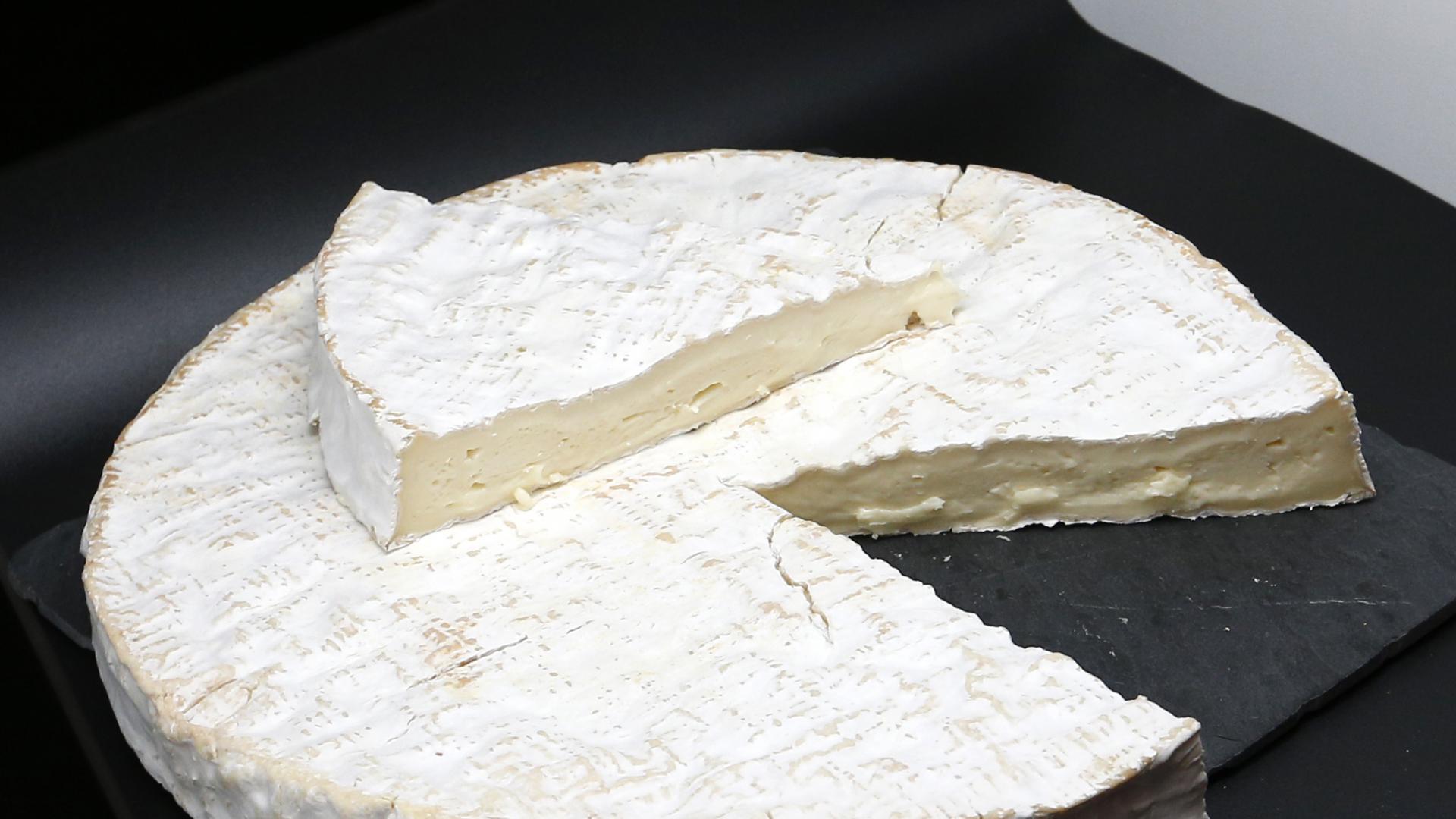 Emiten alerta por contaminación de queso con listeria en Estados Unidos