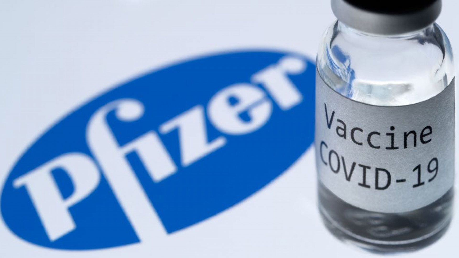 Pfizer gana tiempo e inicia plan de distribución aérea de su vacuna