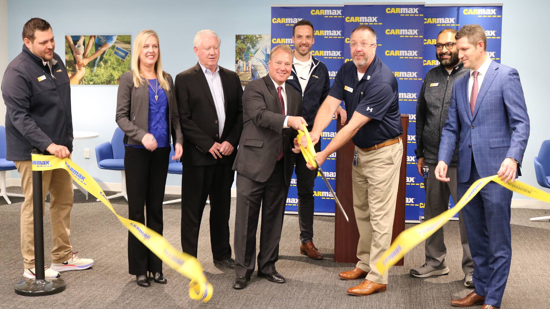 Nuevo centro de llamadas de CarMax creará 200 empleos nuevos en Tempe