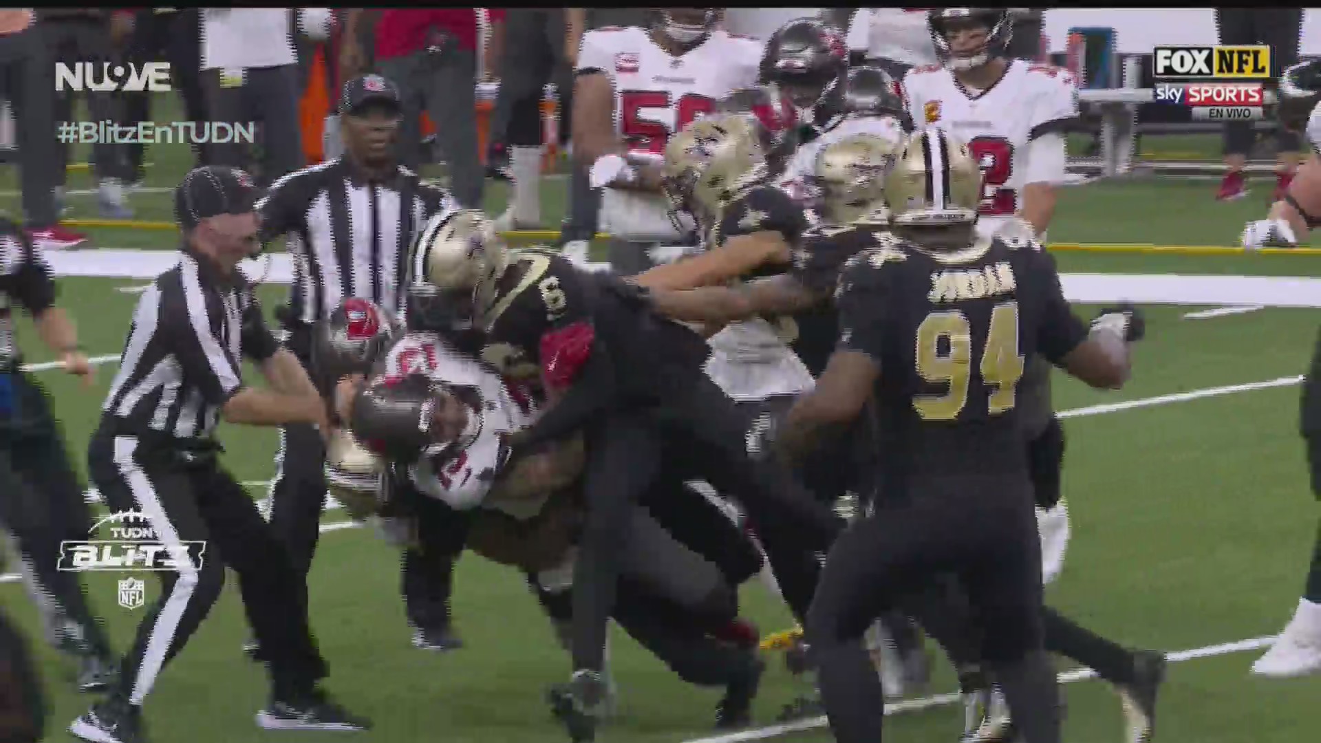 ¡Tremenda bronca! Evans y Lattimore son expulsados en el Saints vs Bucs