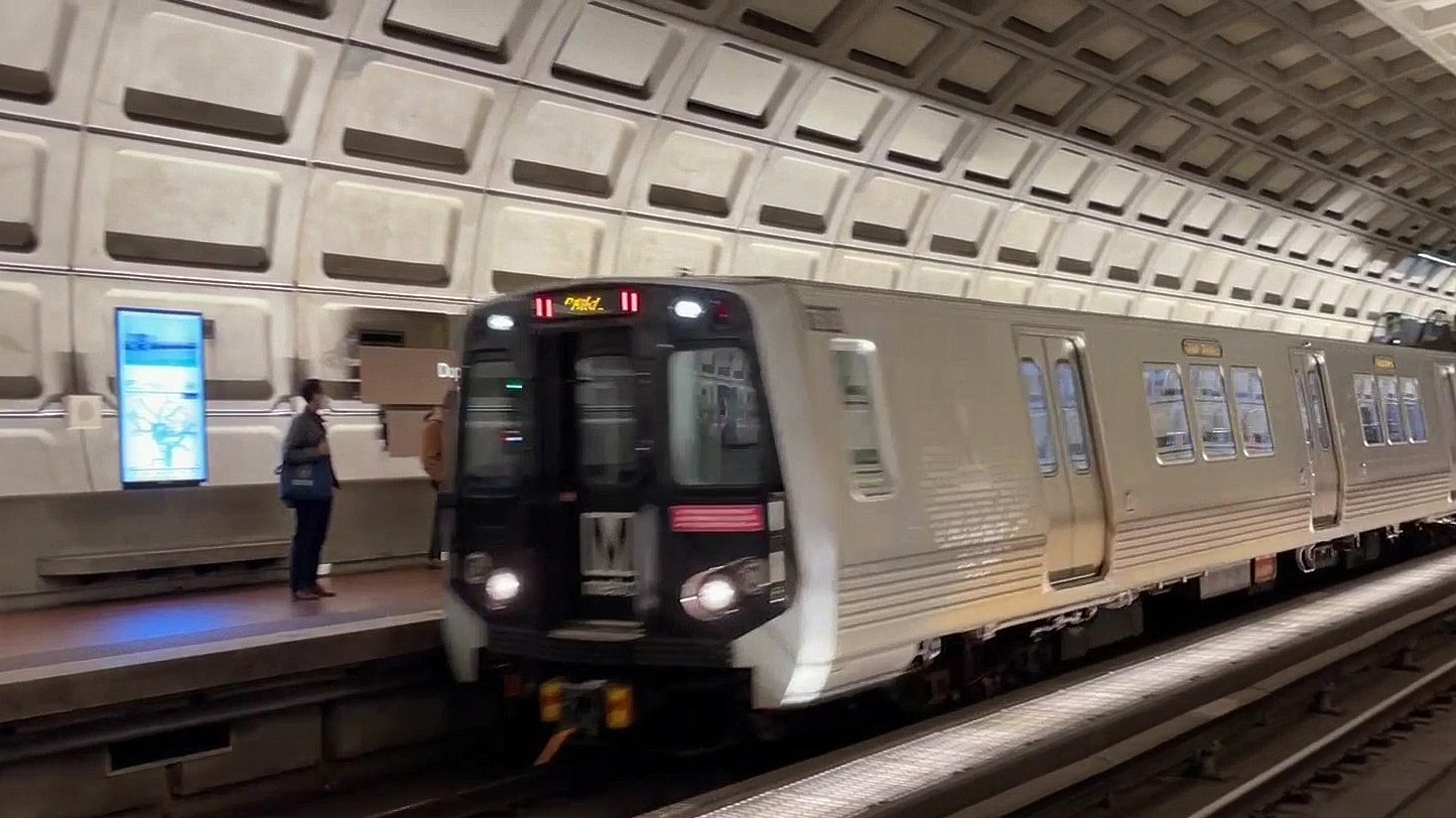 Metro de Washington, DC Mayor frecuencia de trenes en la Línea Roja en