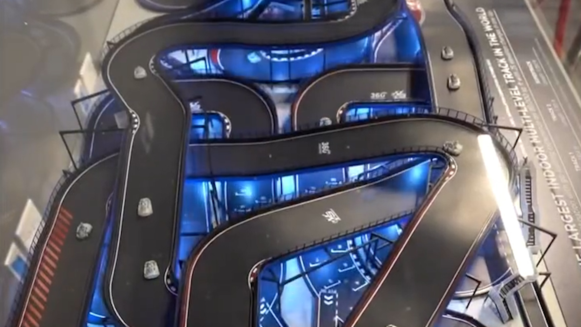 La pista de Go Karts más grande del mundo está por estrenarse en Nueva